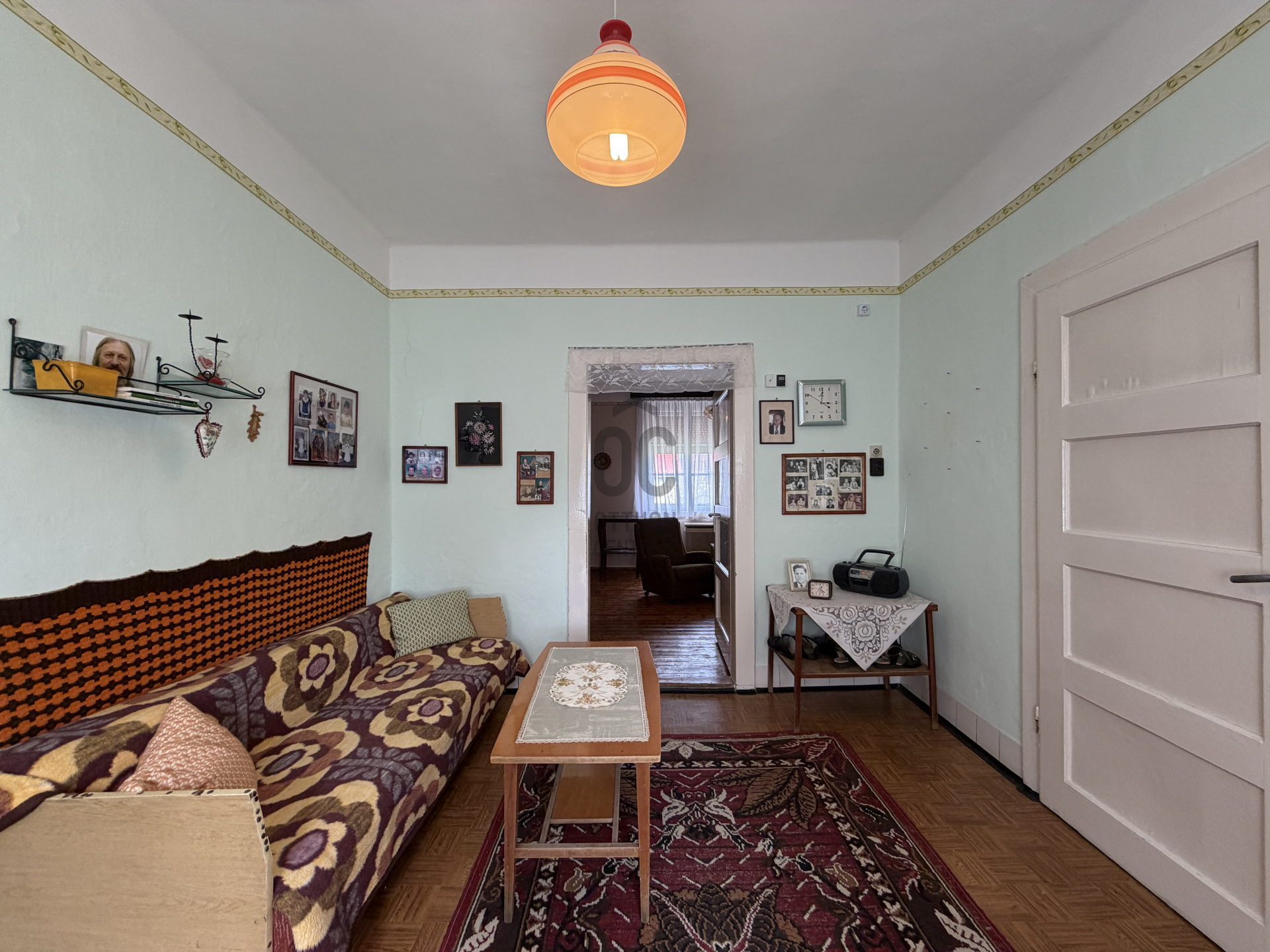 Gallery zoom image