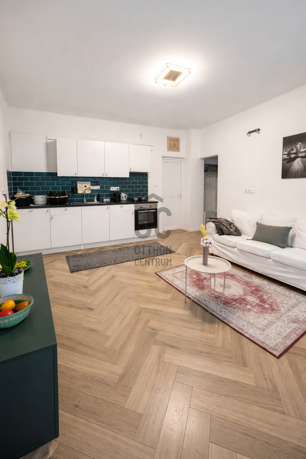 Gallery zoom image