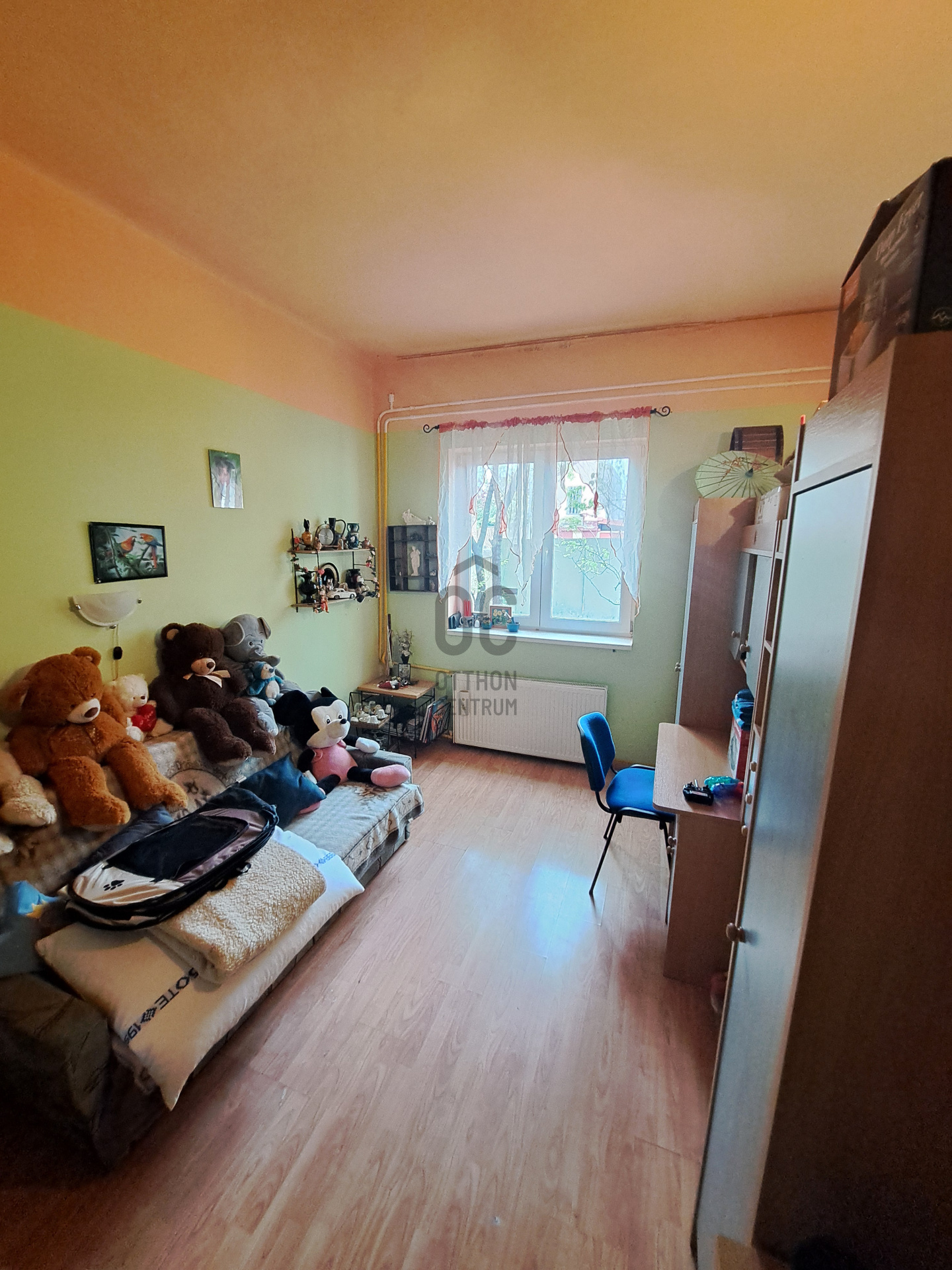 Gallery zoom image