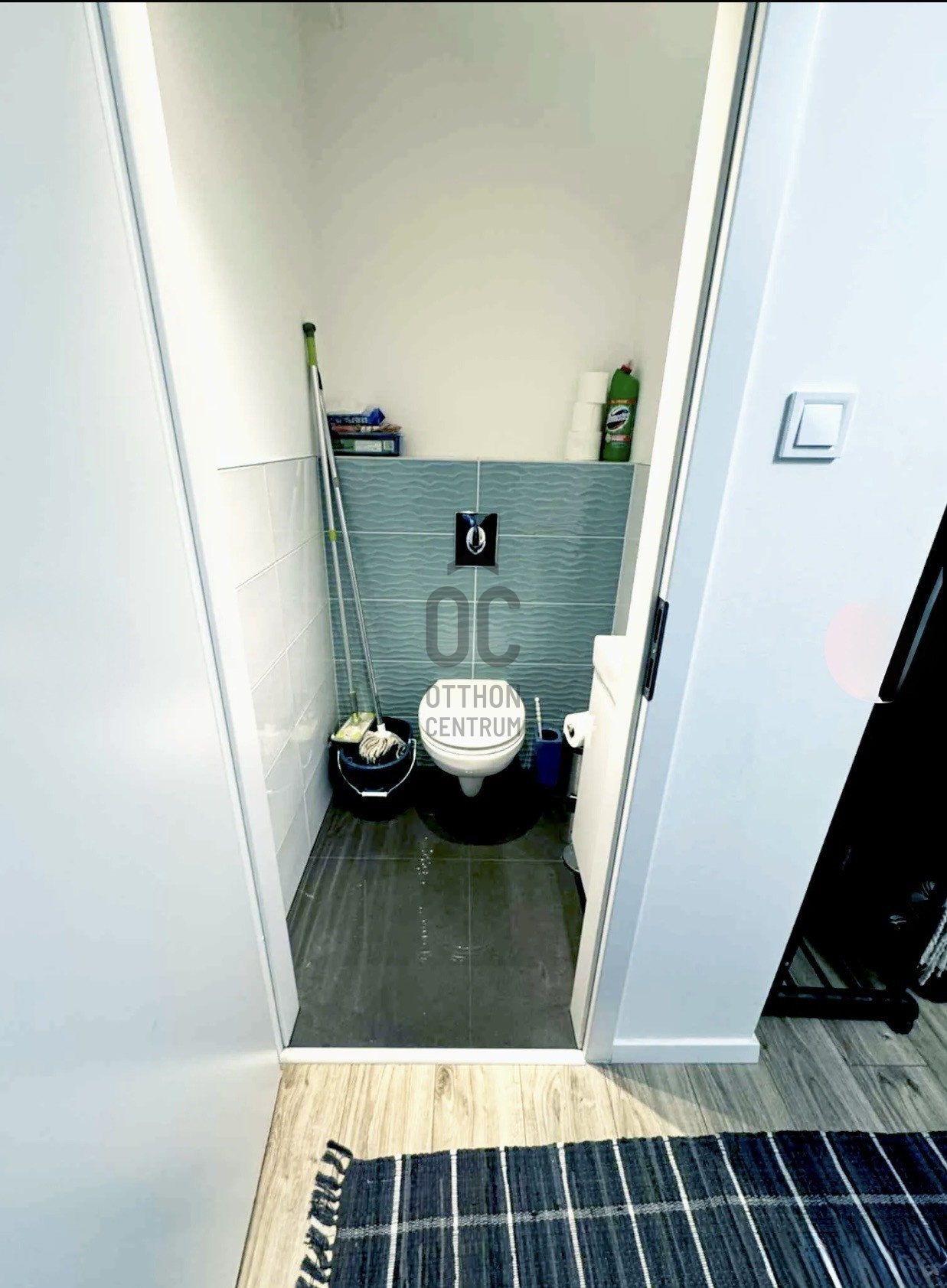 Gallery zoom image