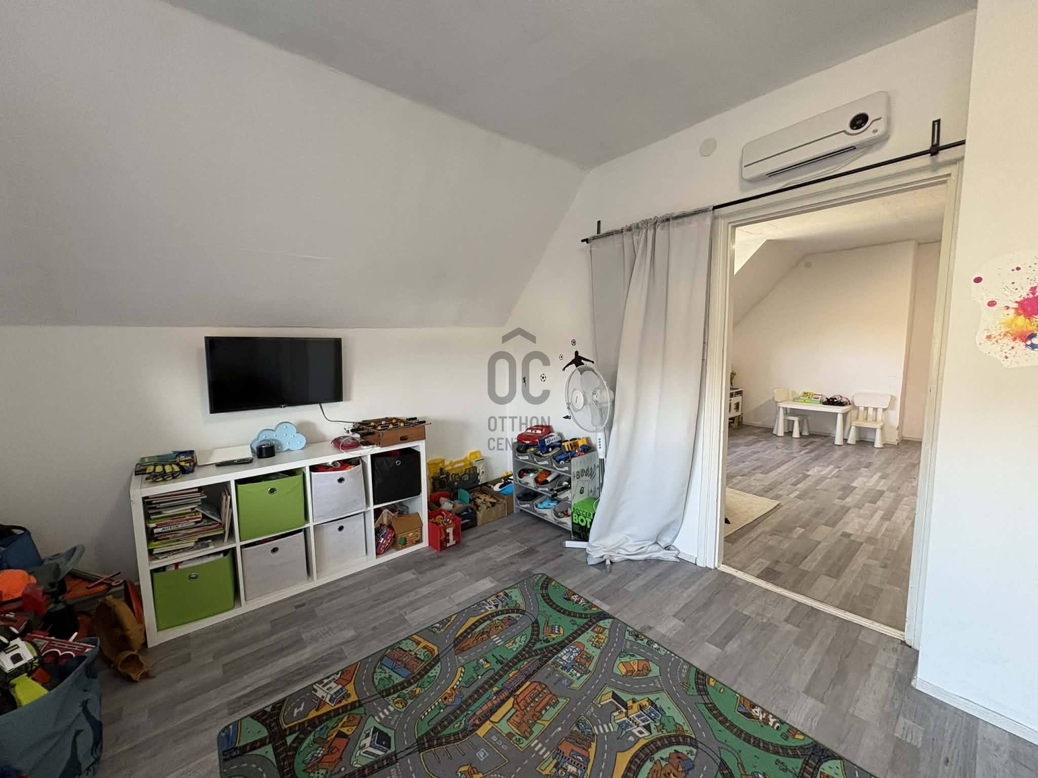 Gallery zoom image