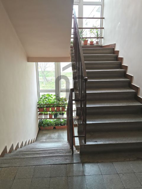 Gallery zoom image