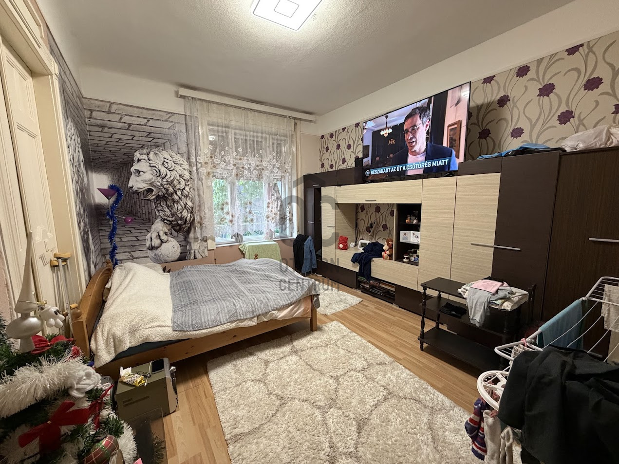 Gallery zoom image