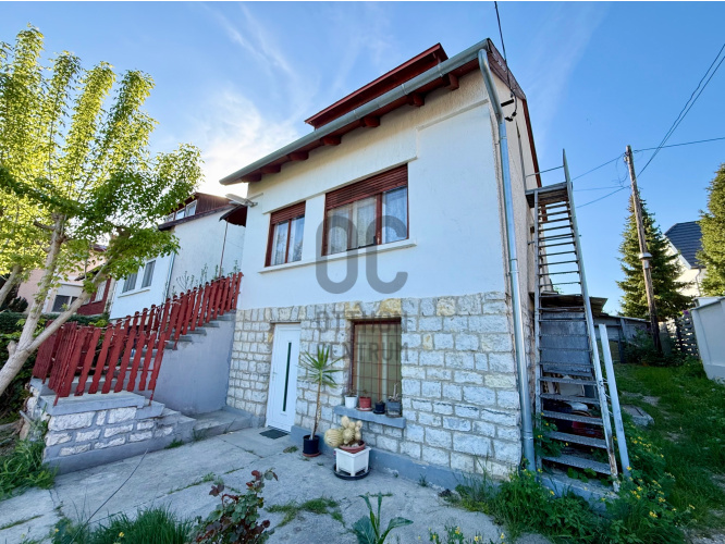 3 bed · 1815m² · Családi ház · 175.000.000 Ft