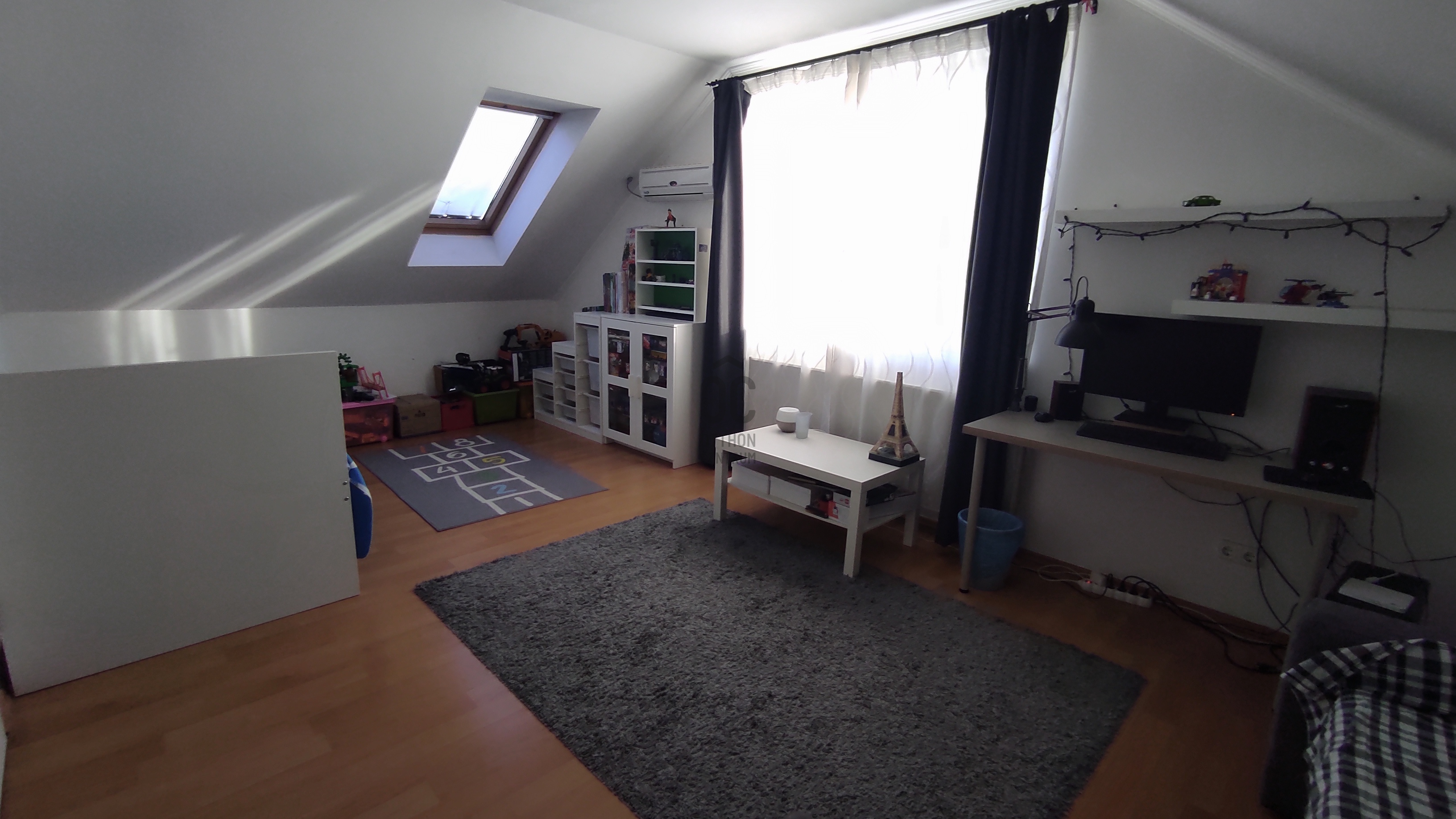 Gallery zoom image