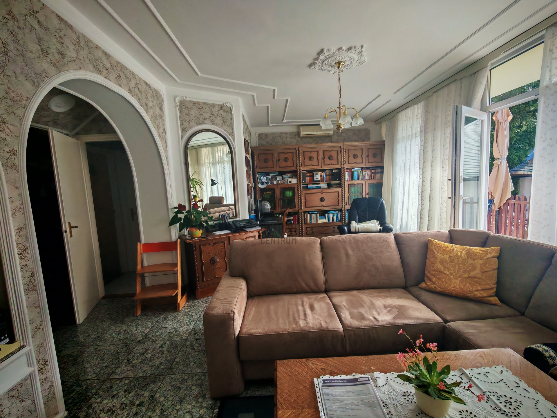 Gallery zoom image