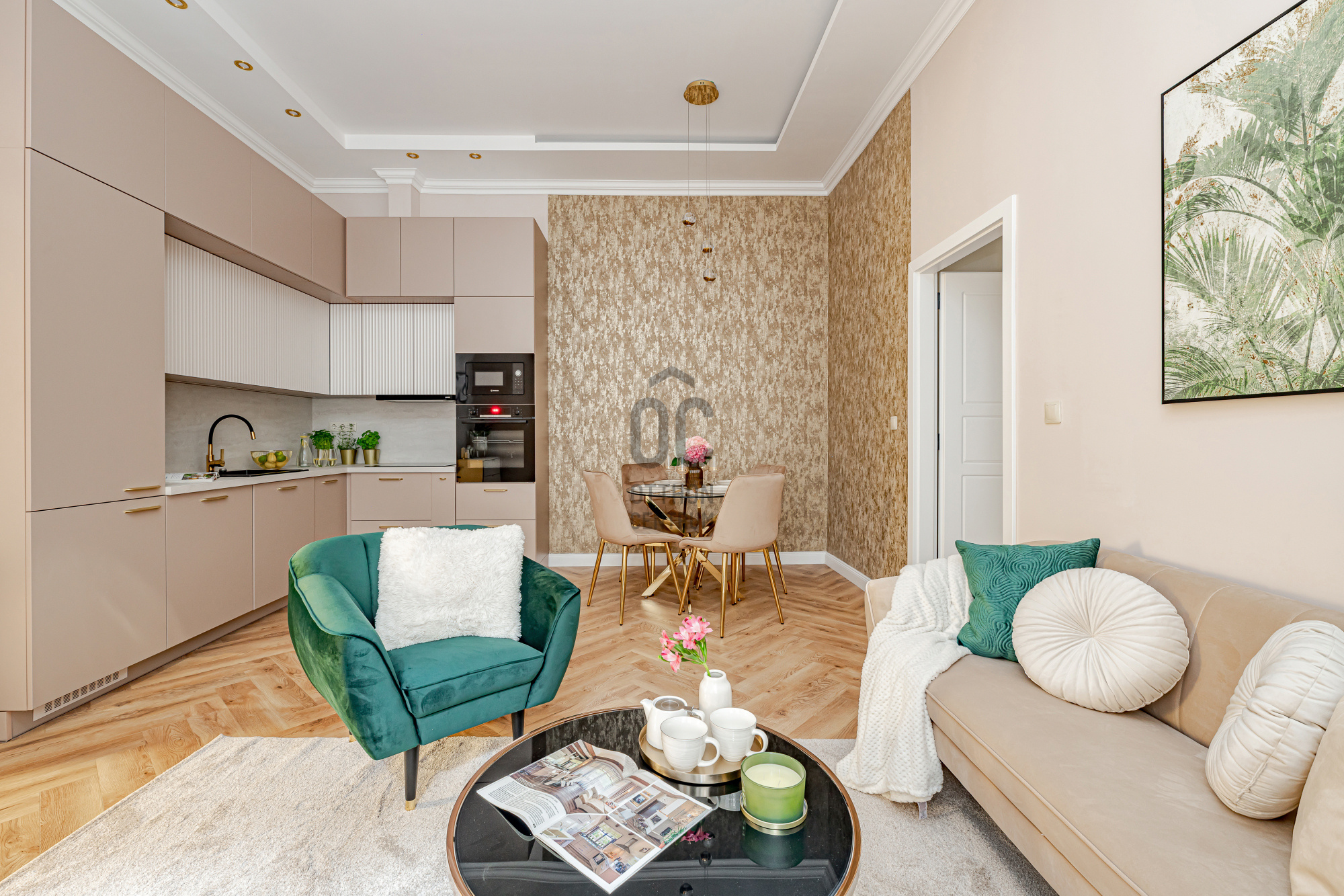 Gallery zoom image