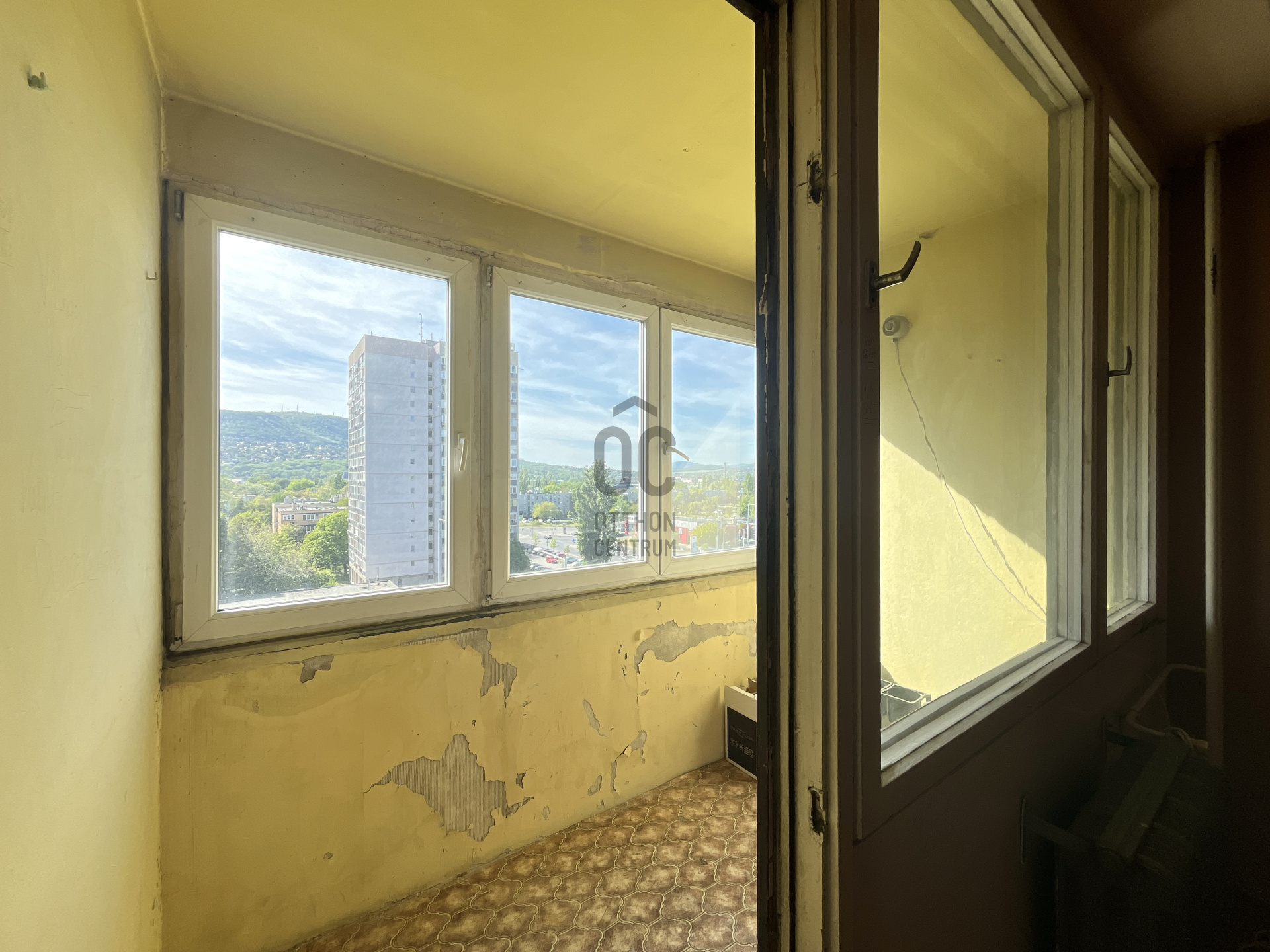 Gallery zoom image