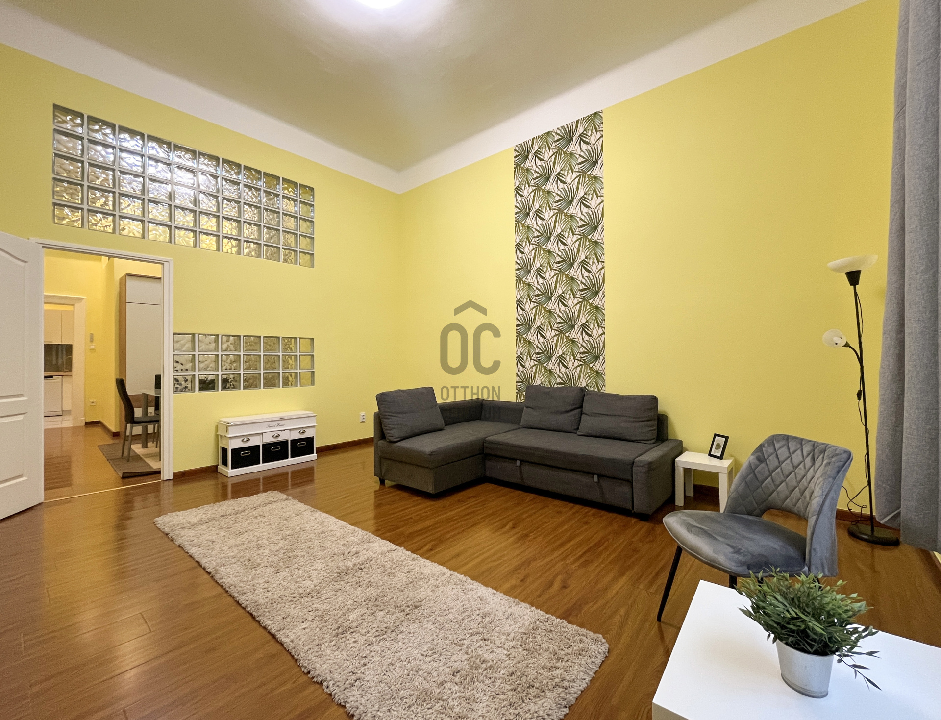Gallery zoom image