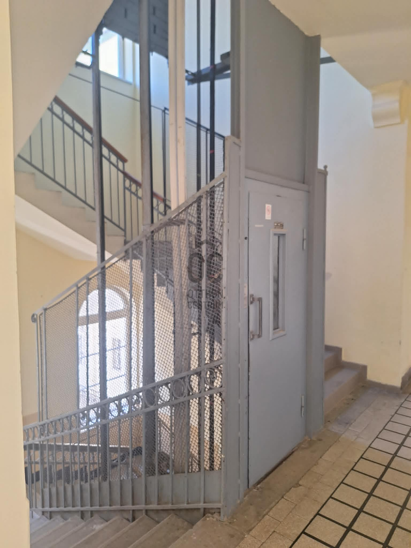 Gallery zoom image