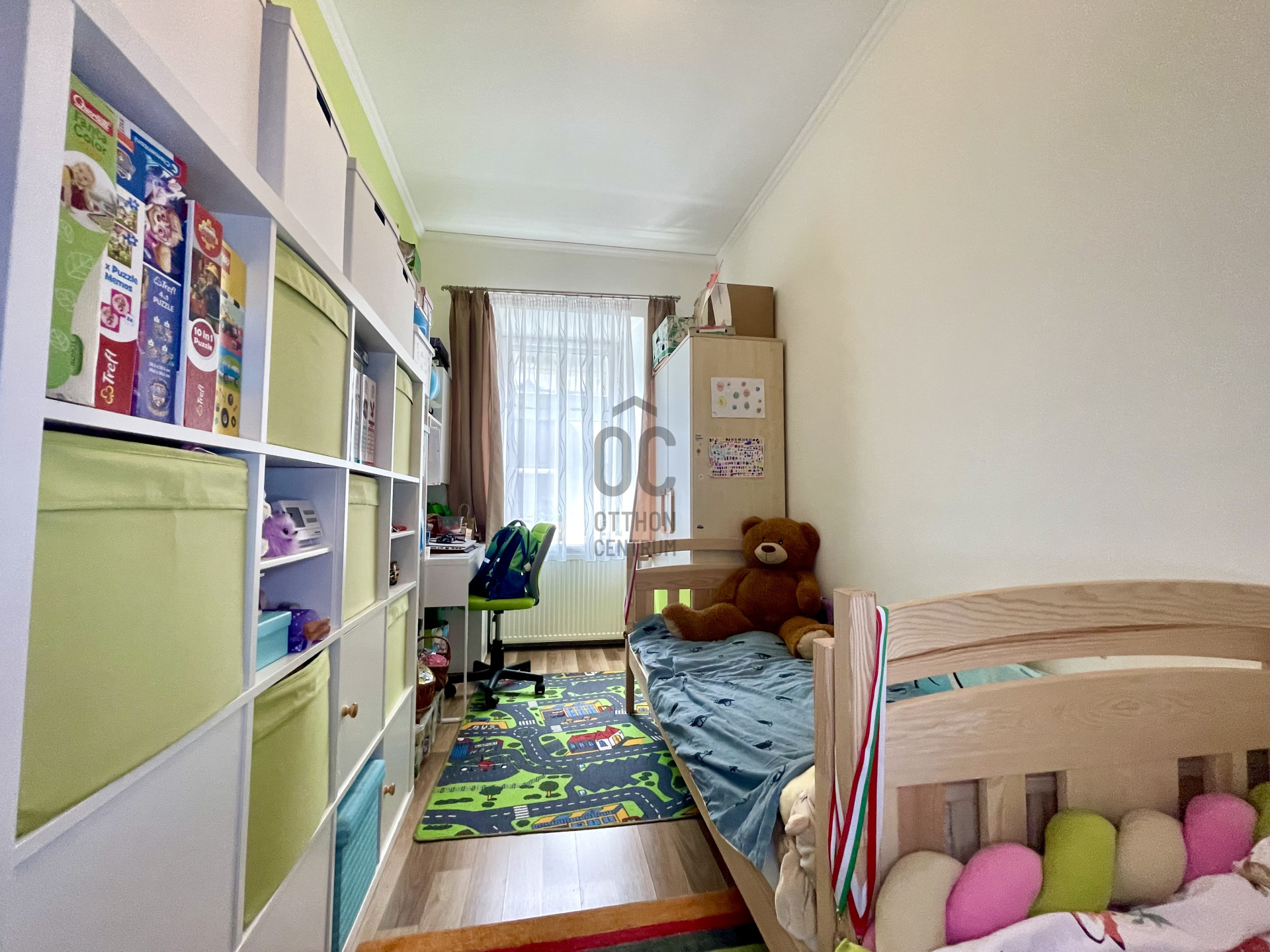 Gallery zoom image