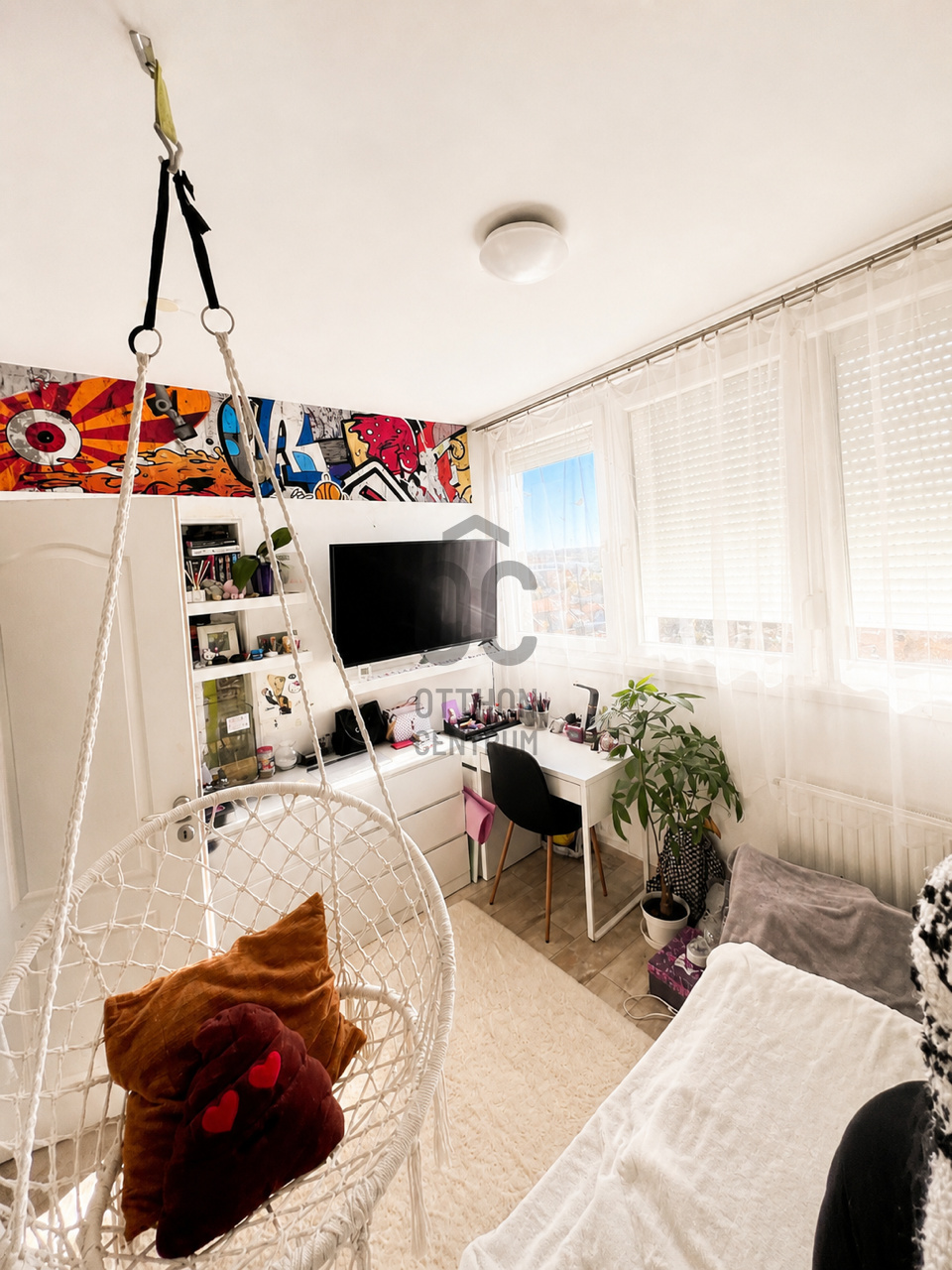 Gallery zoom image