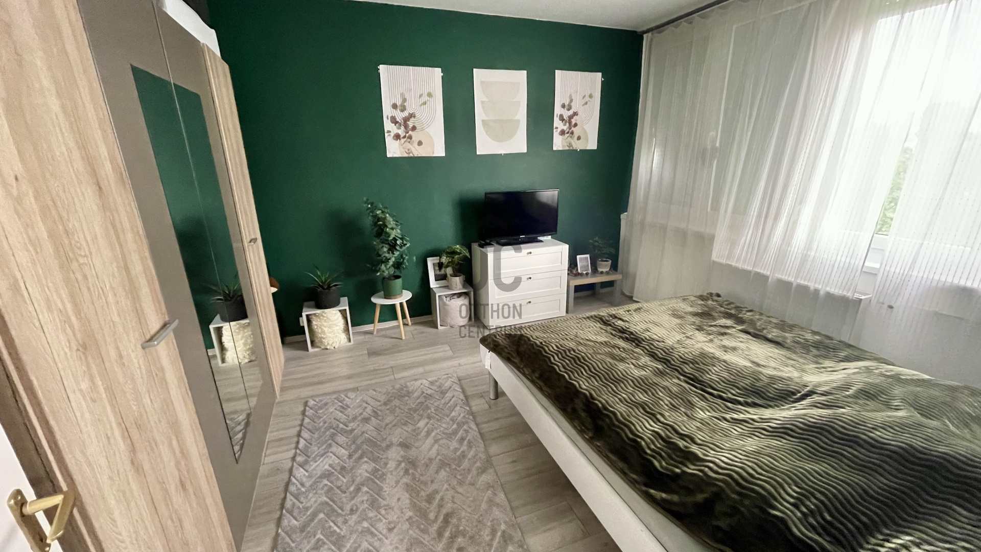 Gallery zoom image