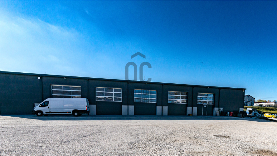 267m² · Üzlethelyiség · 700.000 Ft