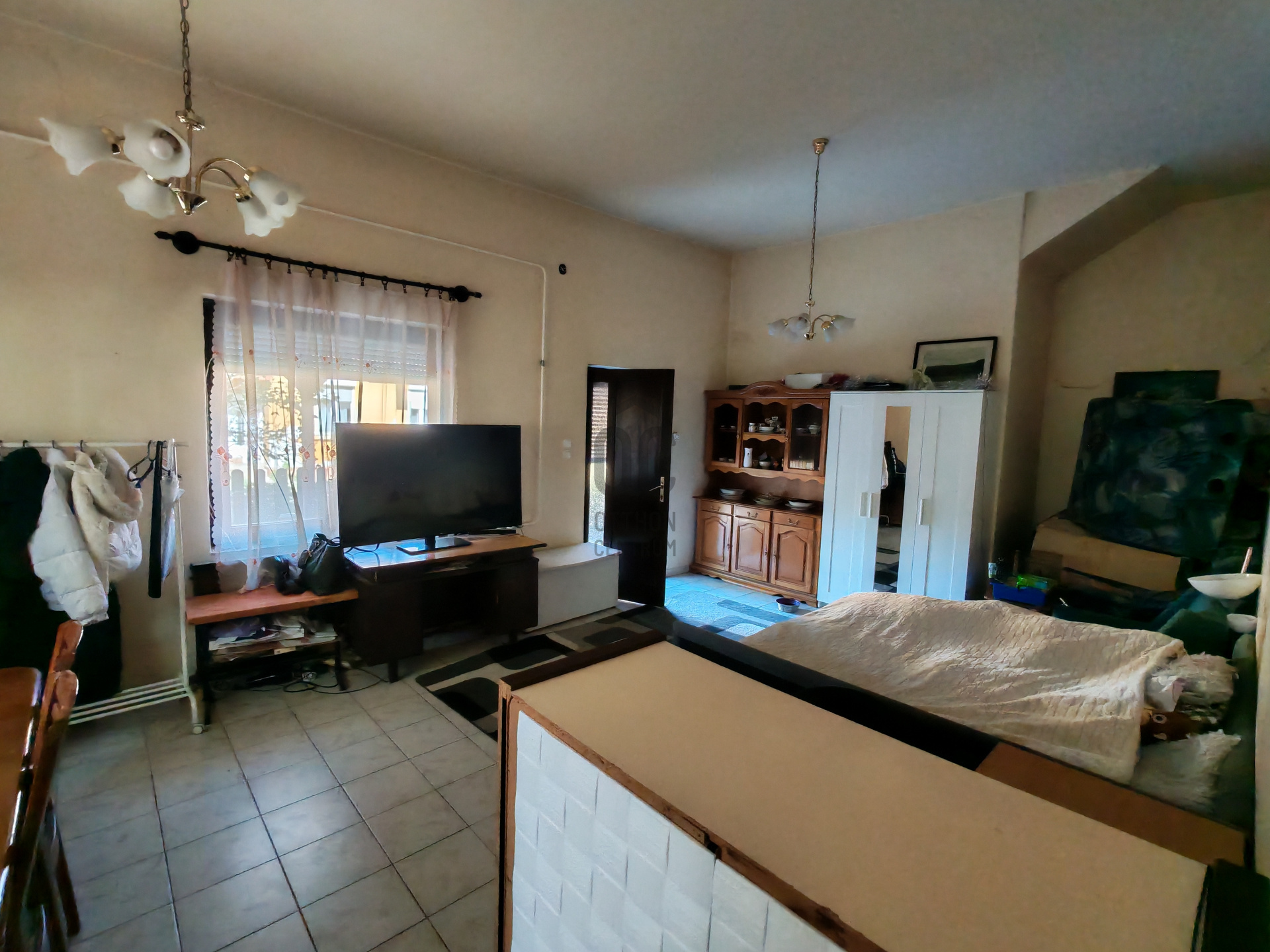 Gallery zoom image