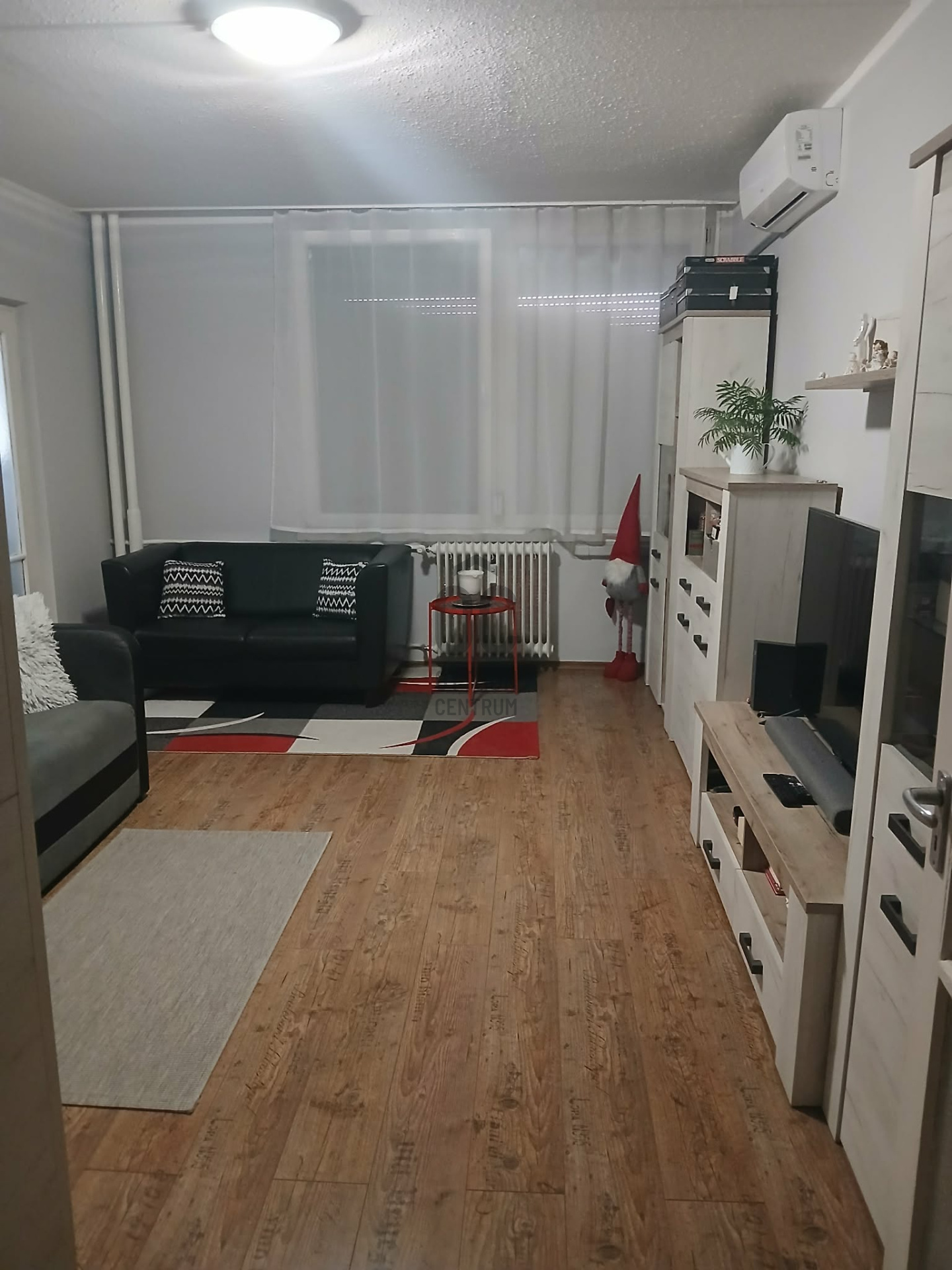 Gallery zoom image