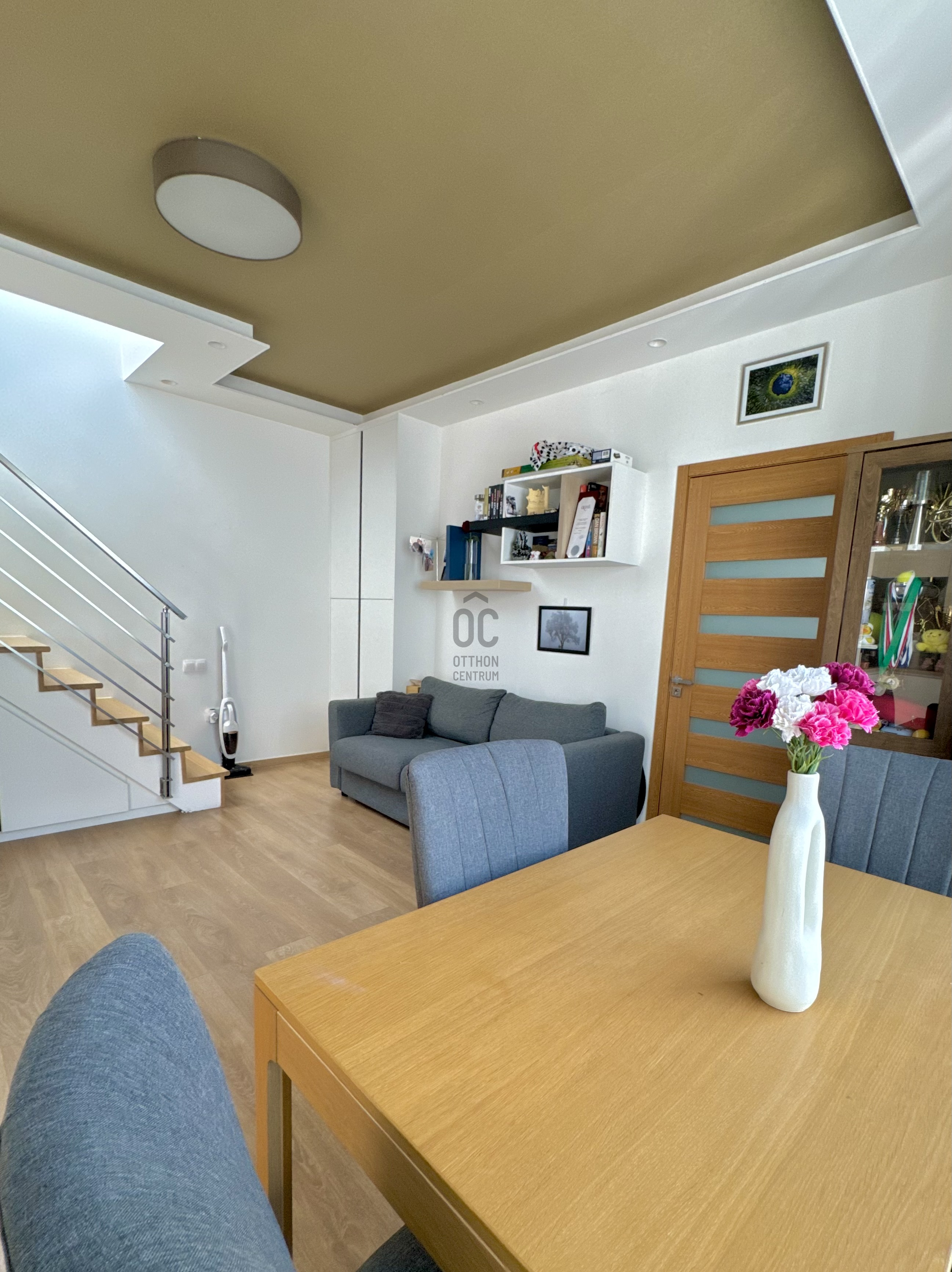 Gallery zoom image