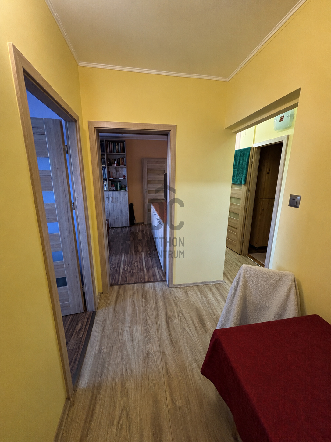 Gallery zoom image