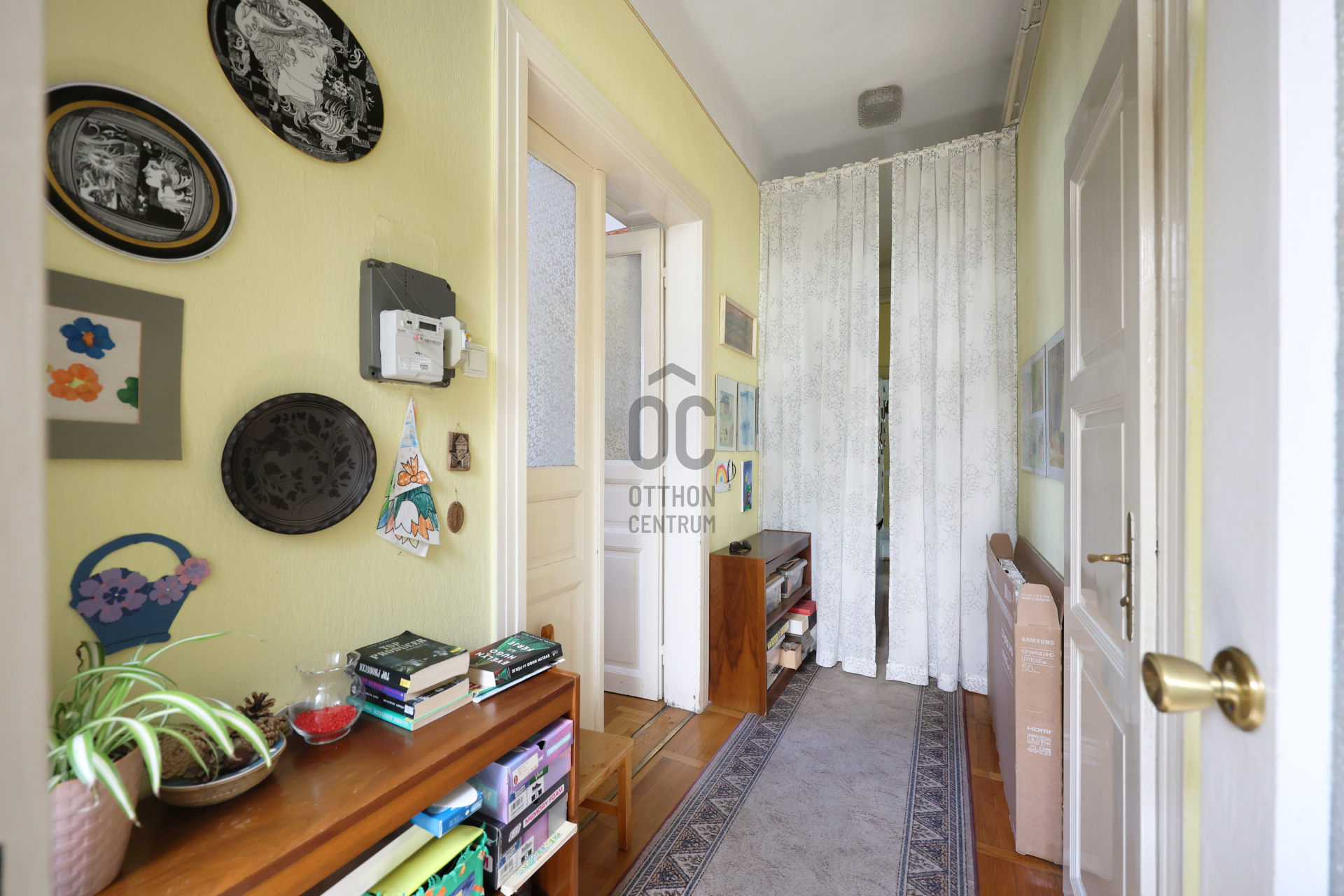 Gallery zoom image
