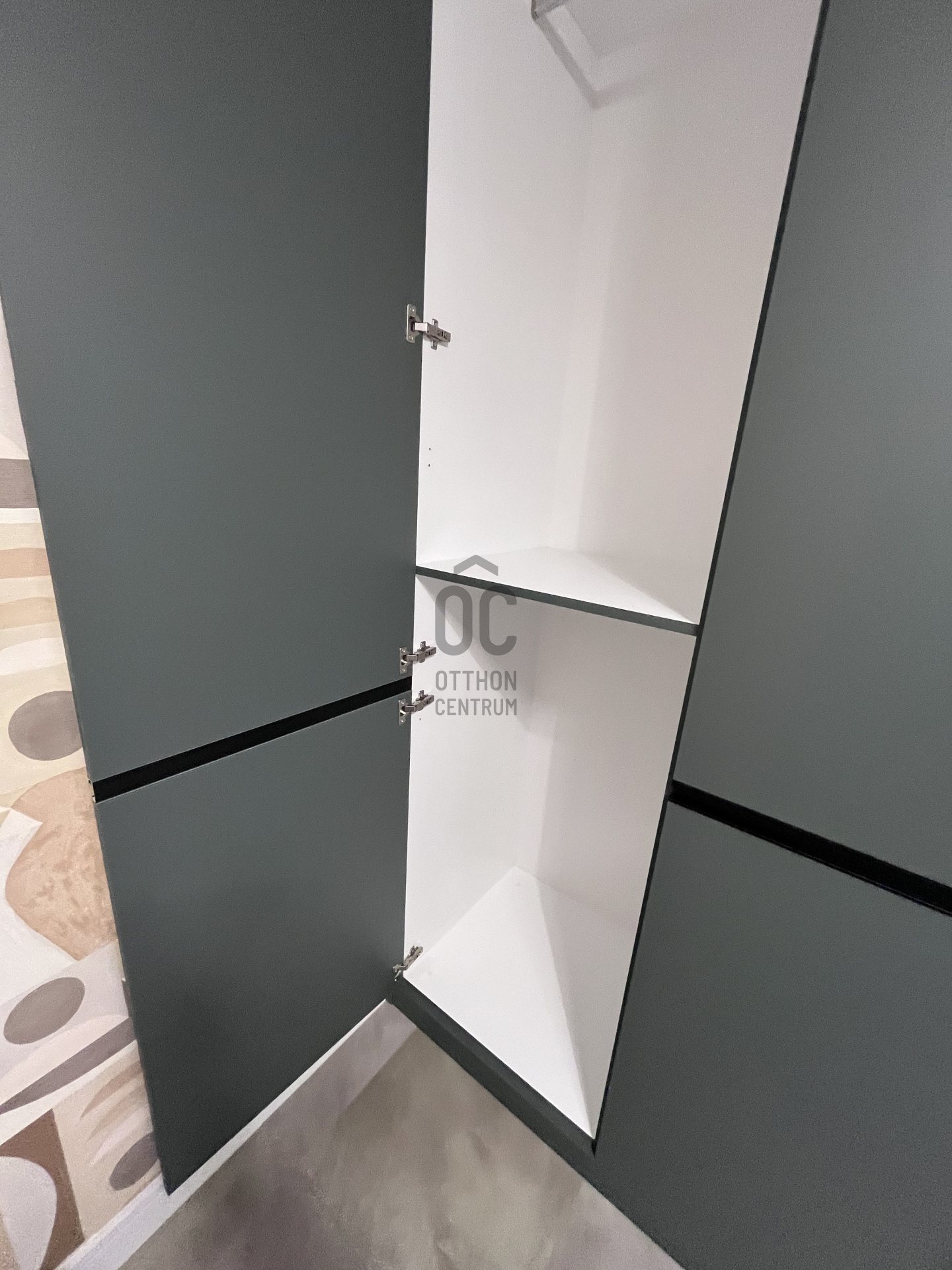 Gallery zoom image