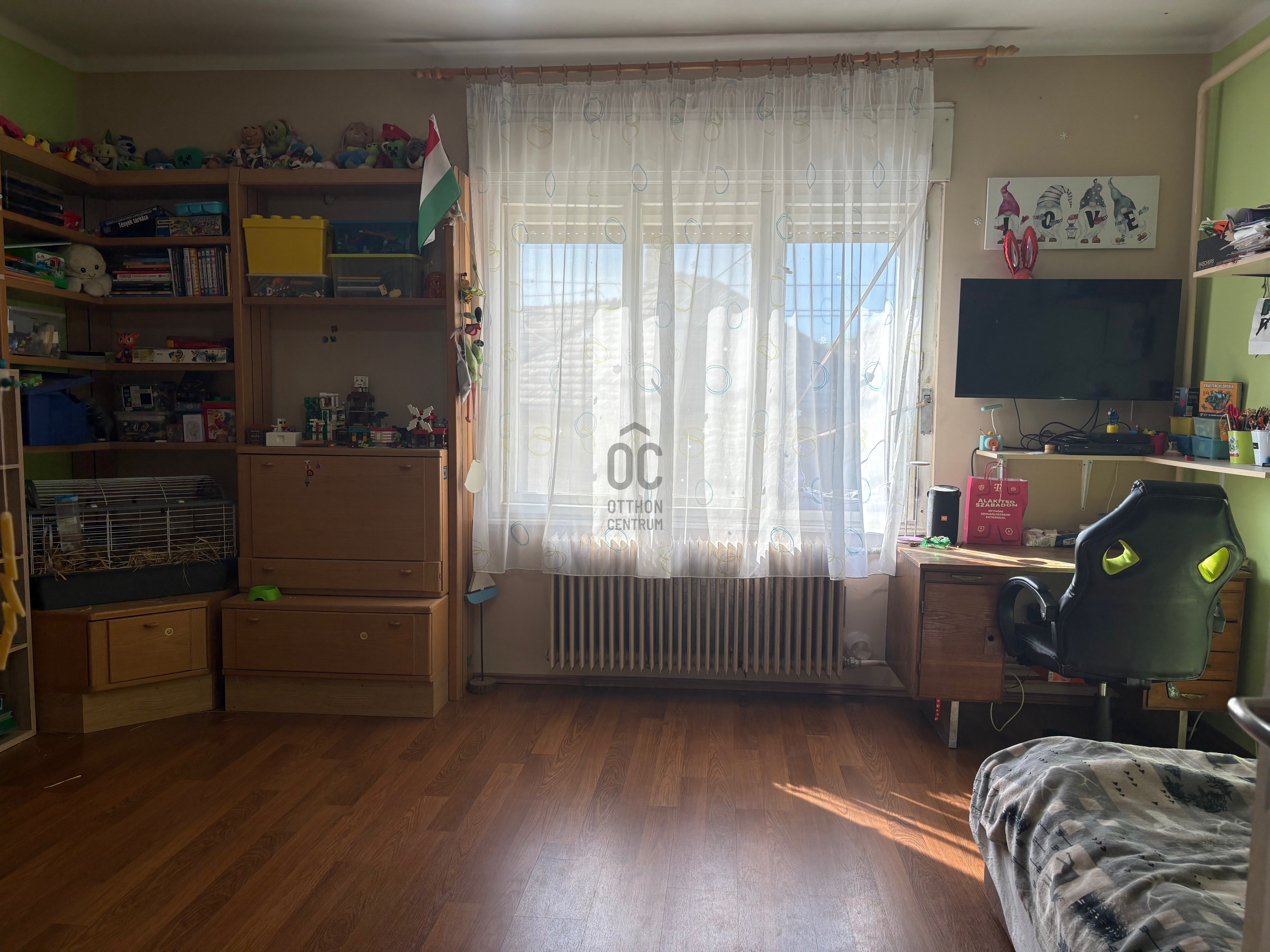 Gallery zoom image