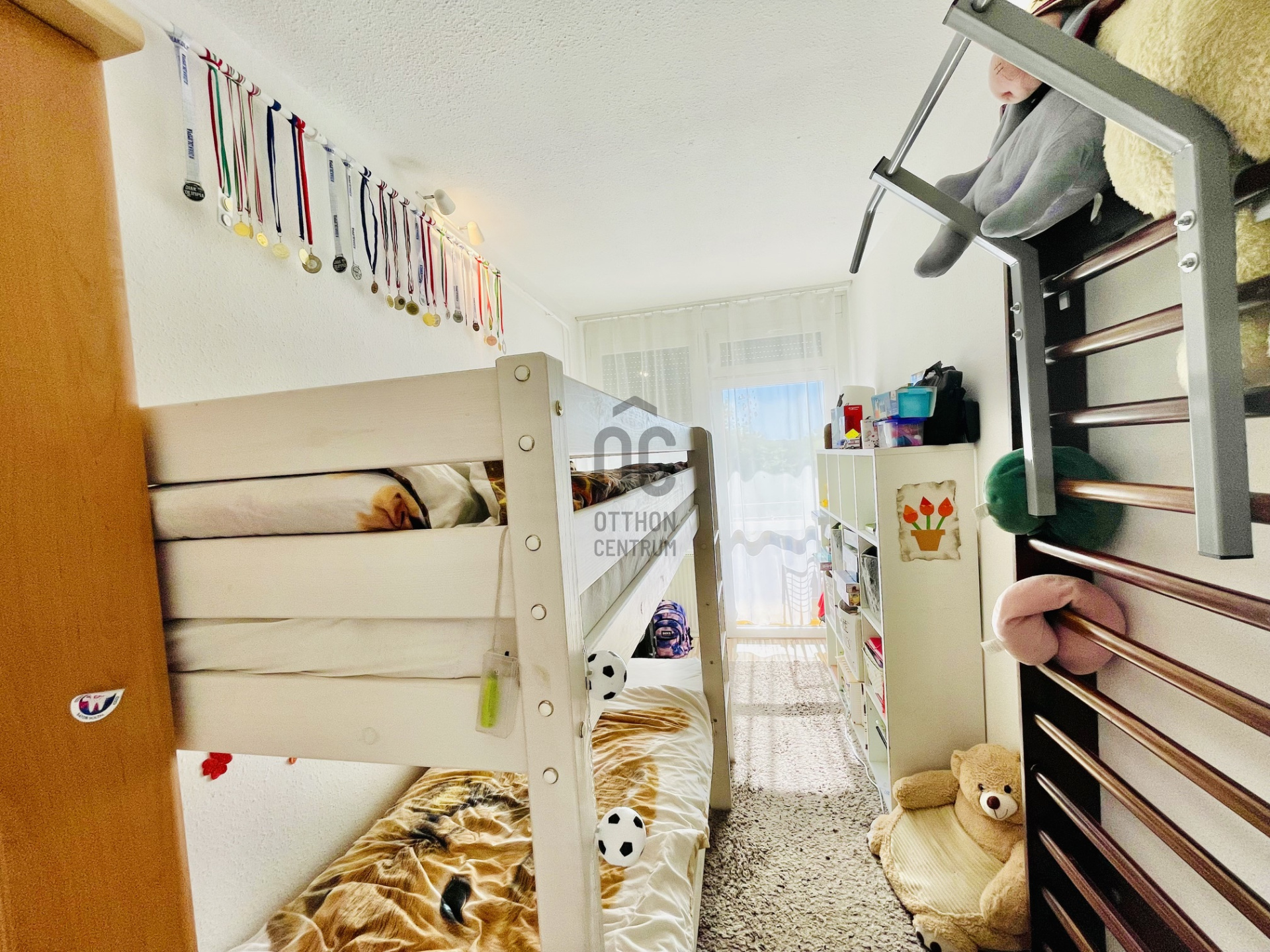 Gallery zoom image