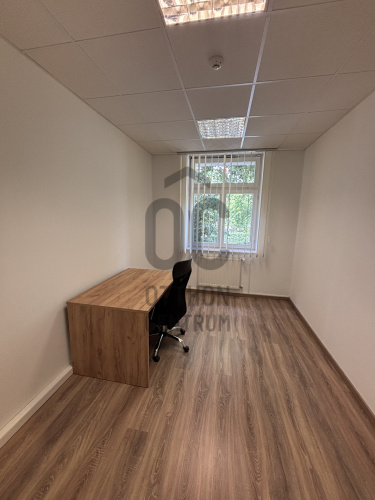 104m² · Üzleti célú · € 48.035