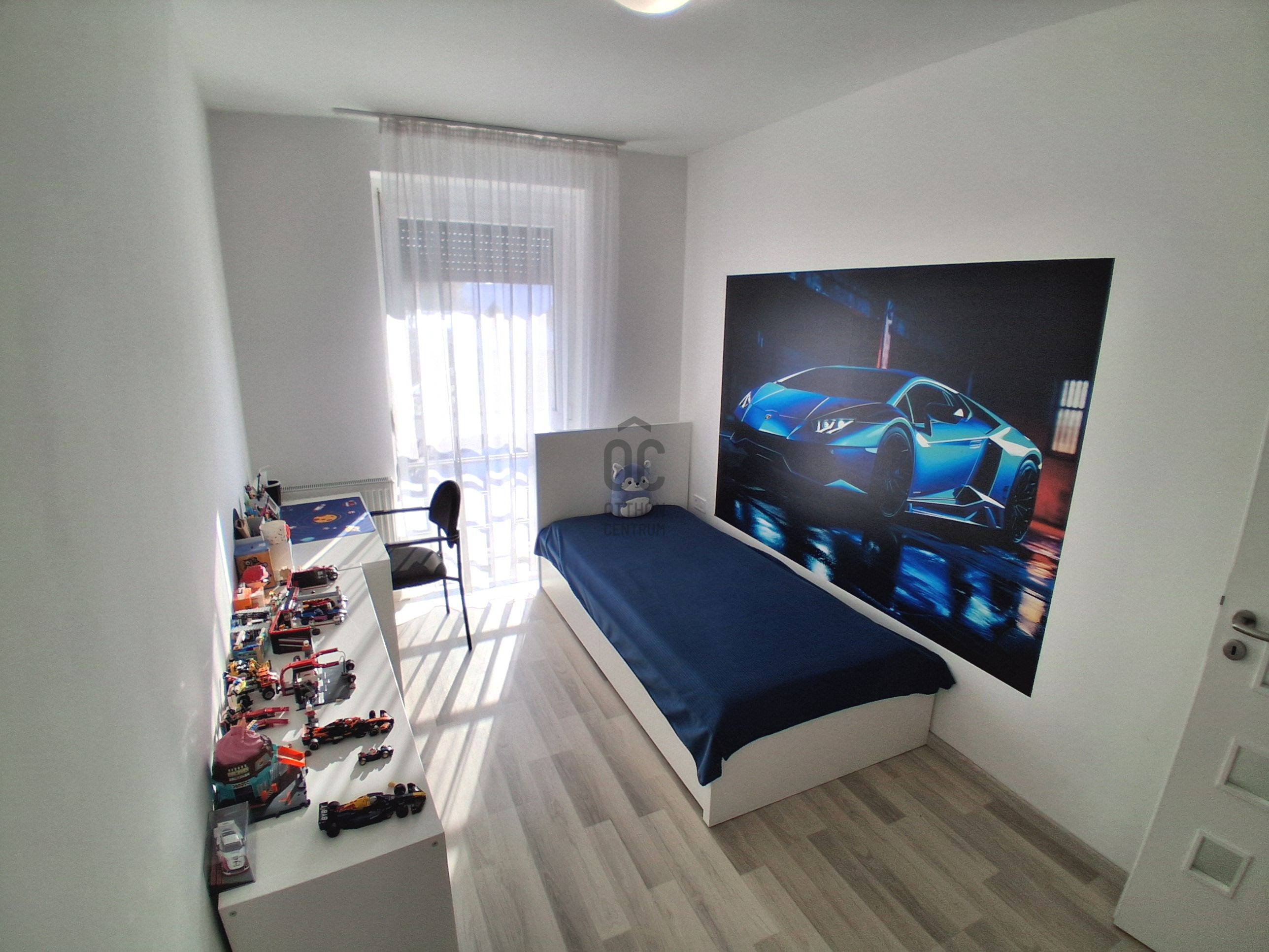 Gallery zoom image