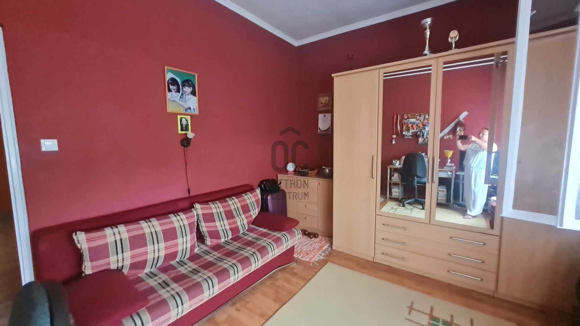 Gallery zoom image