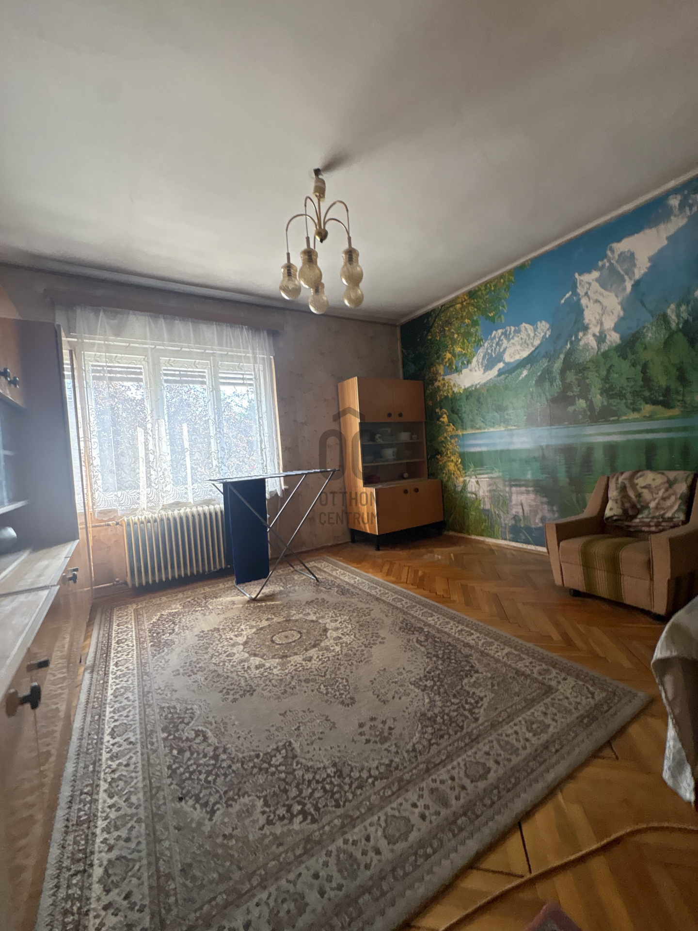 Gallery zoom image