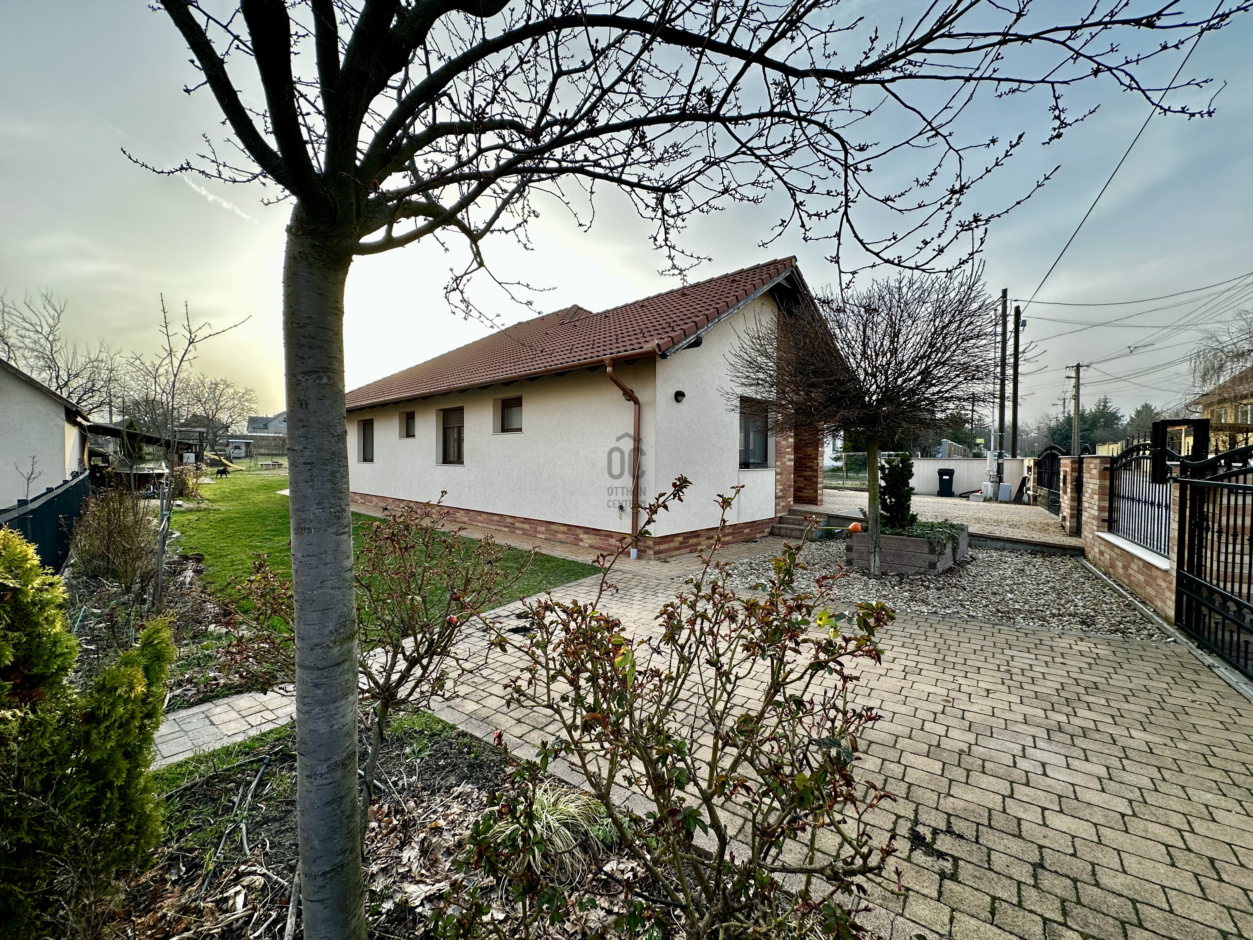 Gallery zoom image