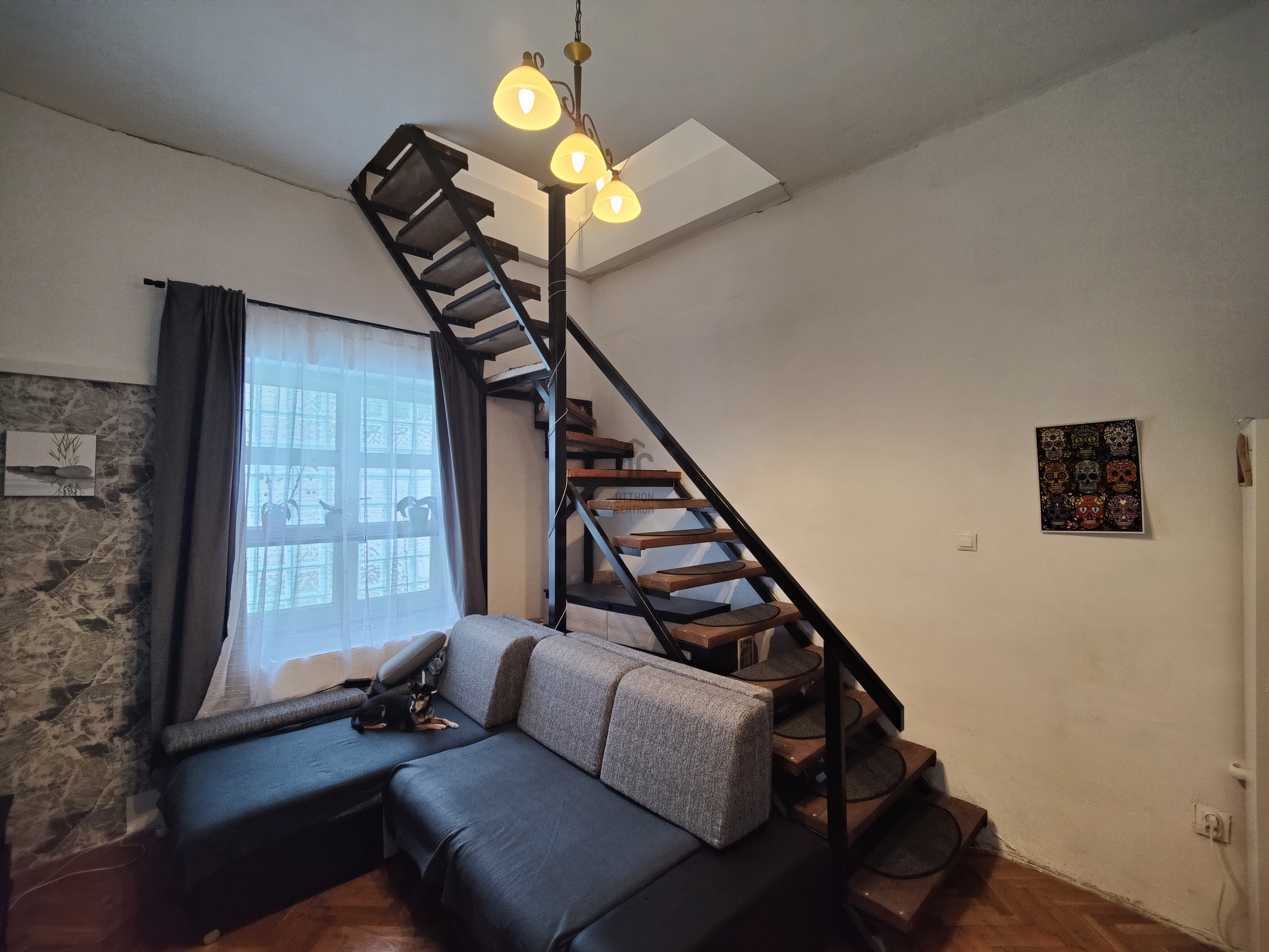 Gallery zoom image