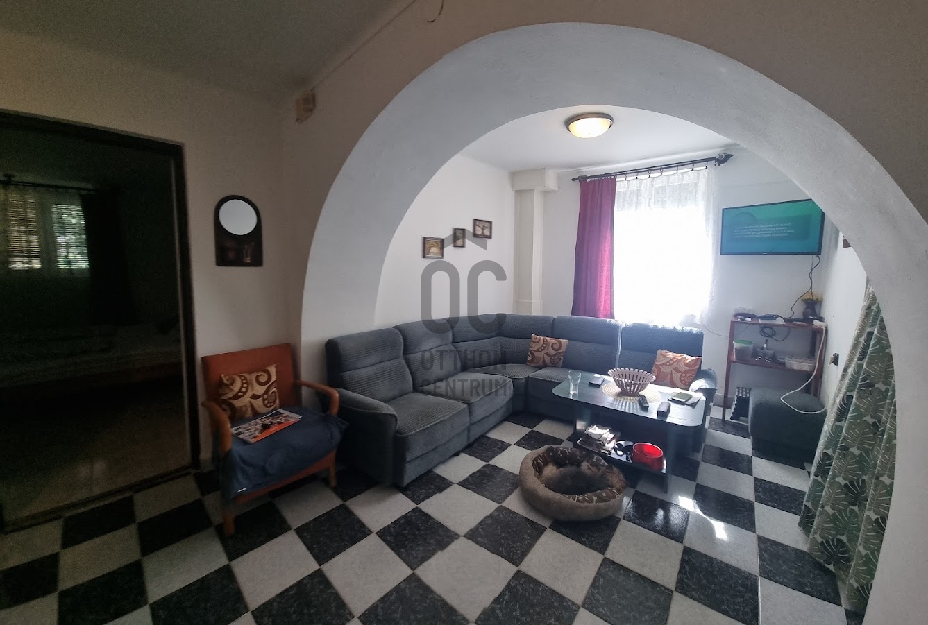 Gallery zoom image