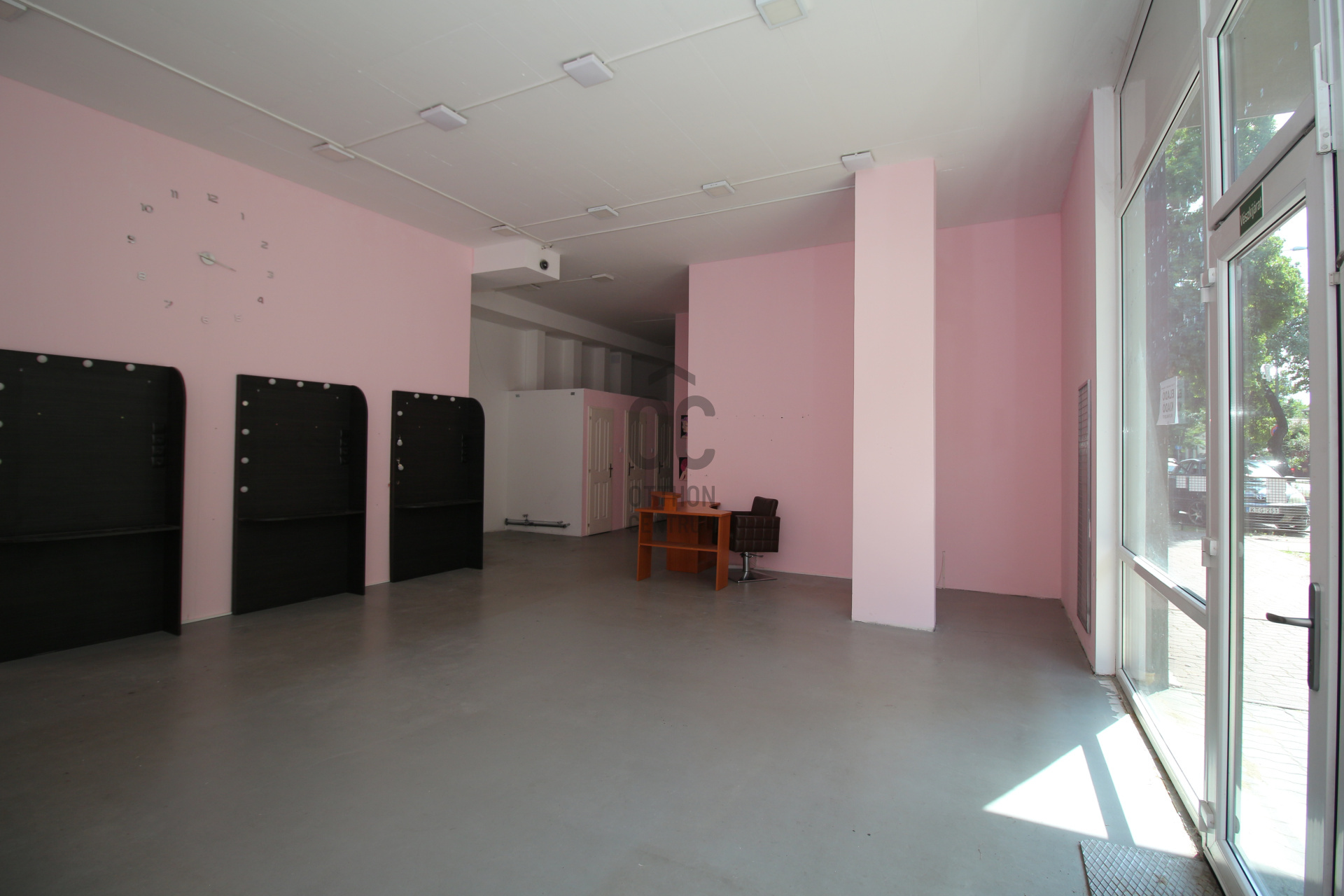 Gallery zoom image