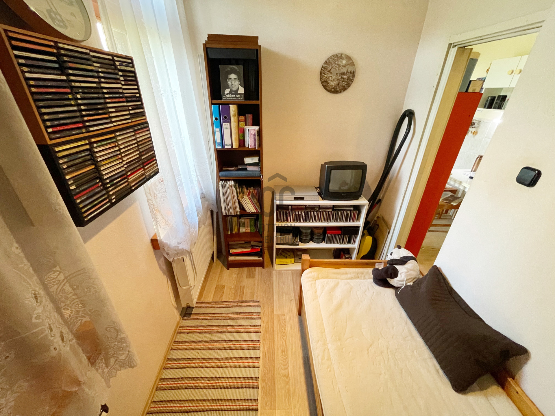 Gallery zoom image