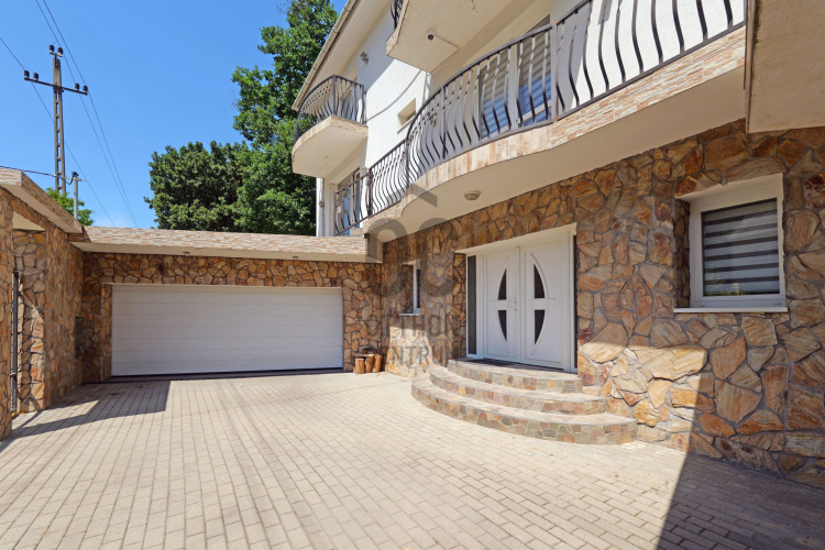6 bed · 388m² · Családi ház · 199.000.000 Ft