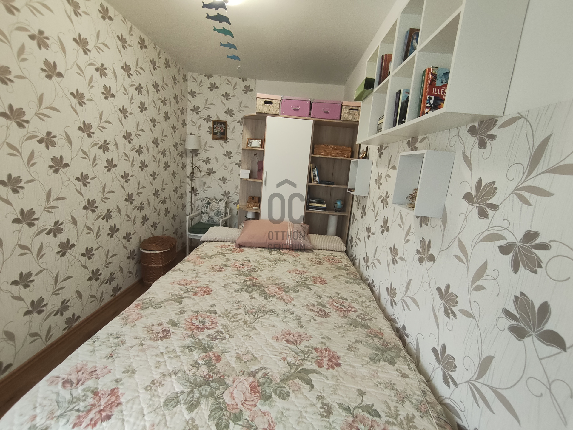 Gallery zoom image