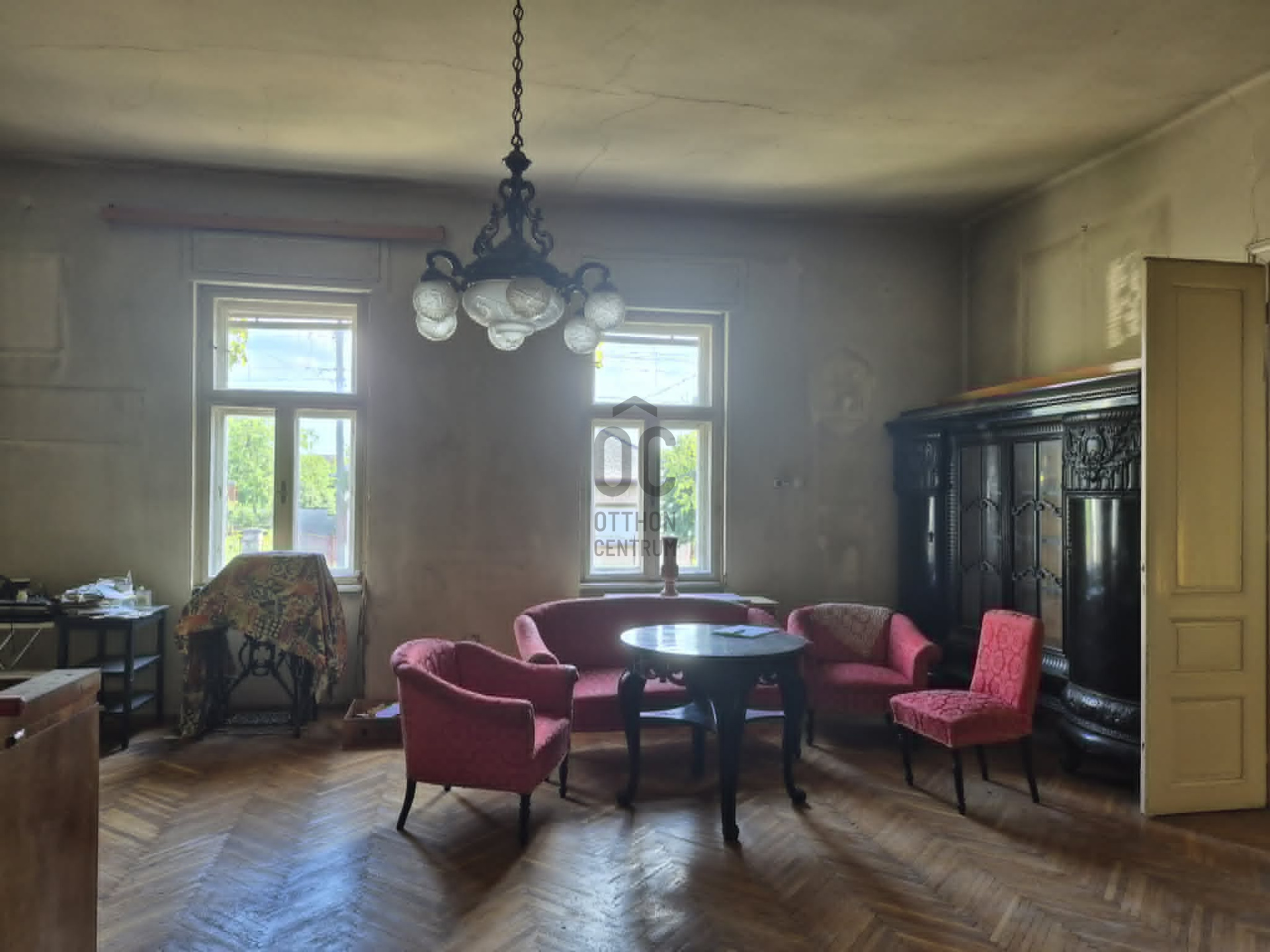 Gallery zoom image