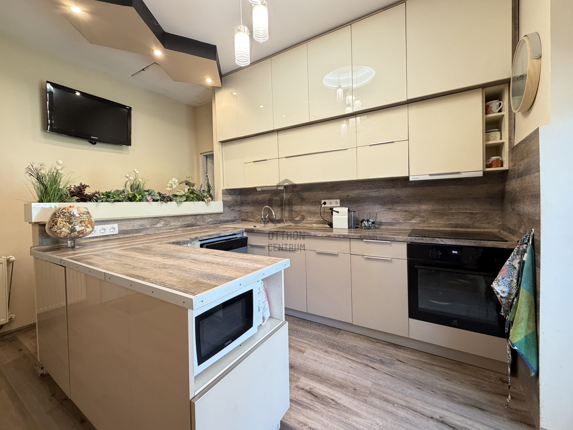 Gallery zoom image