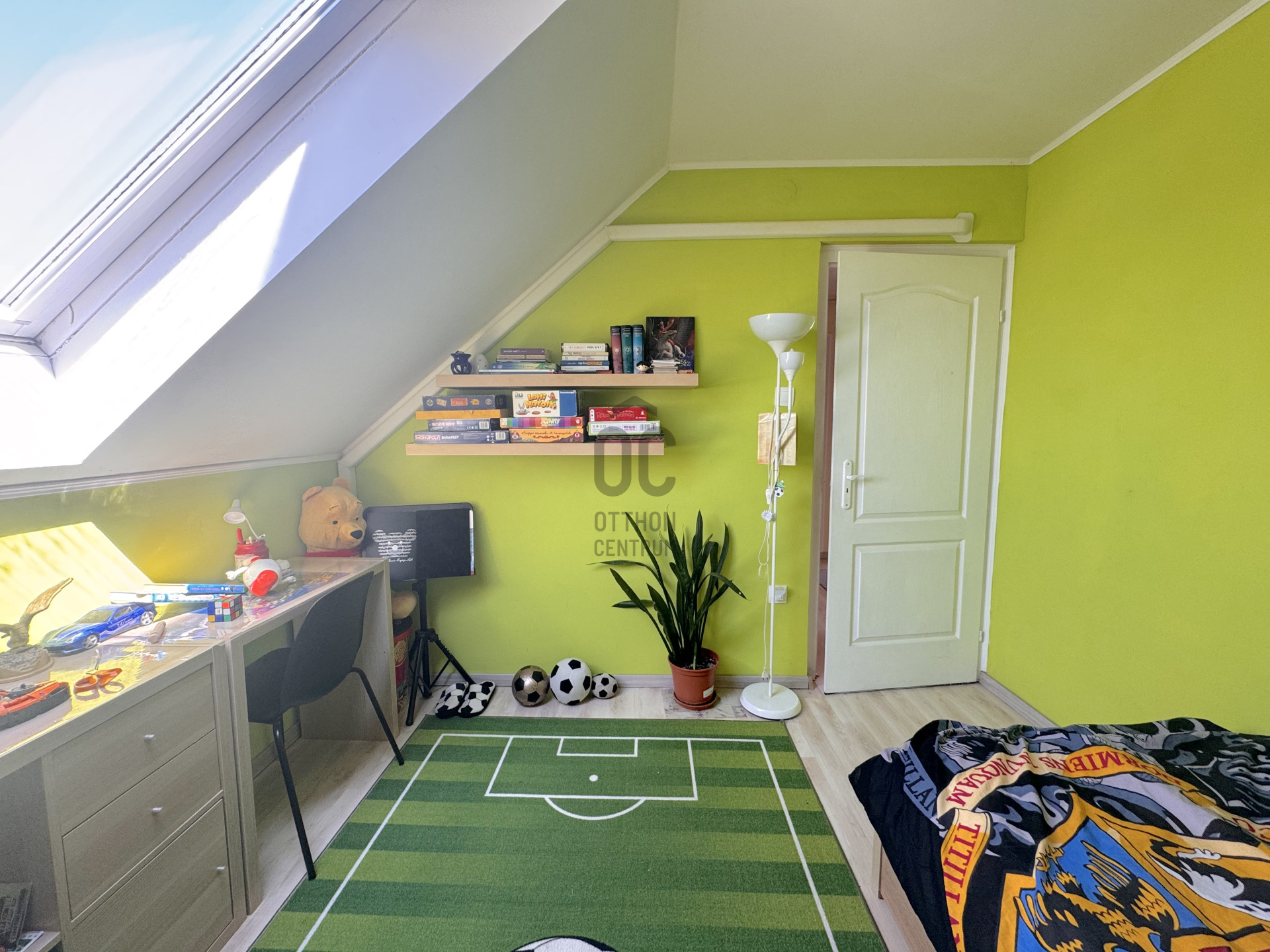 Gallery zoom image