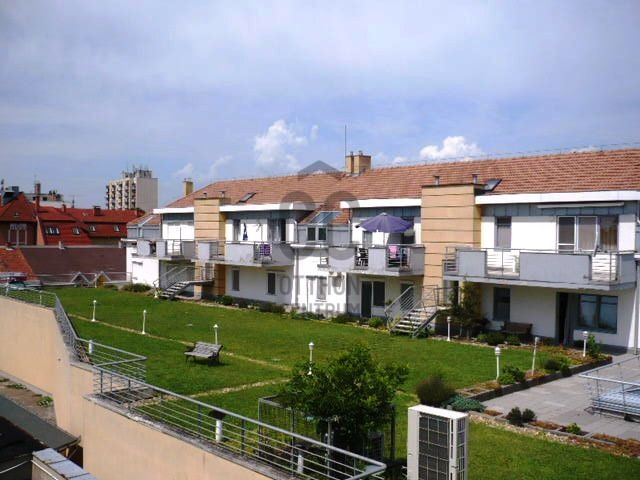 Gallery zoom image
