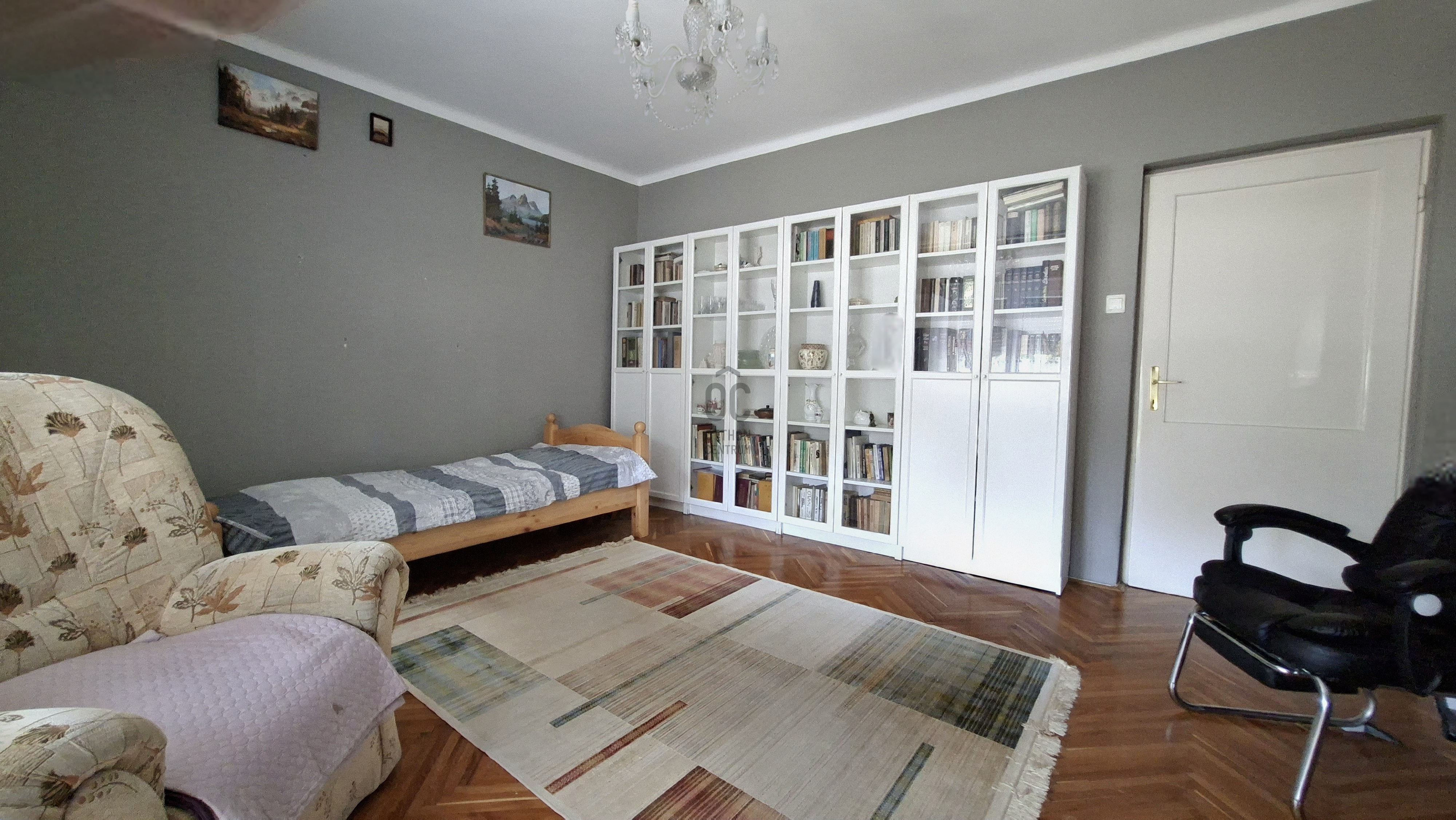 Gallery zoom image