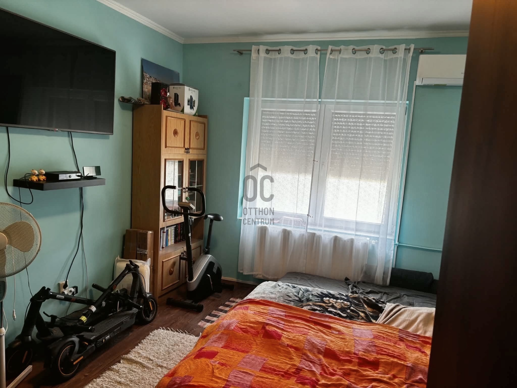 Gallery zoom image