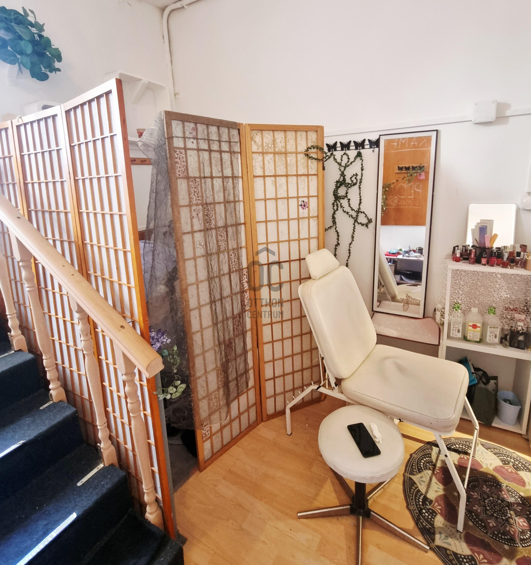Gallery zoom image