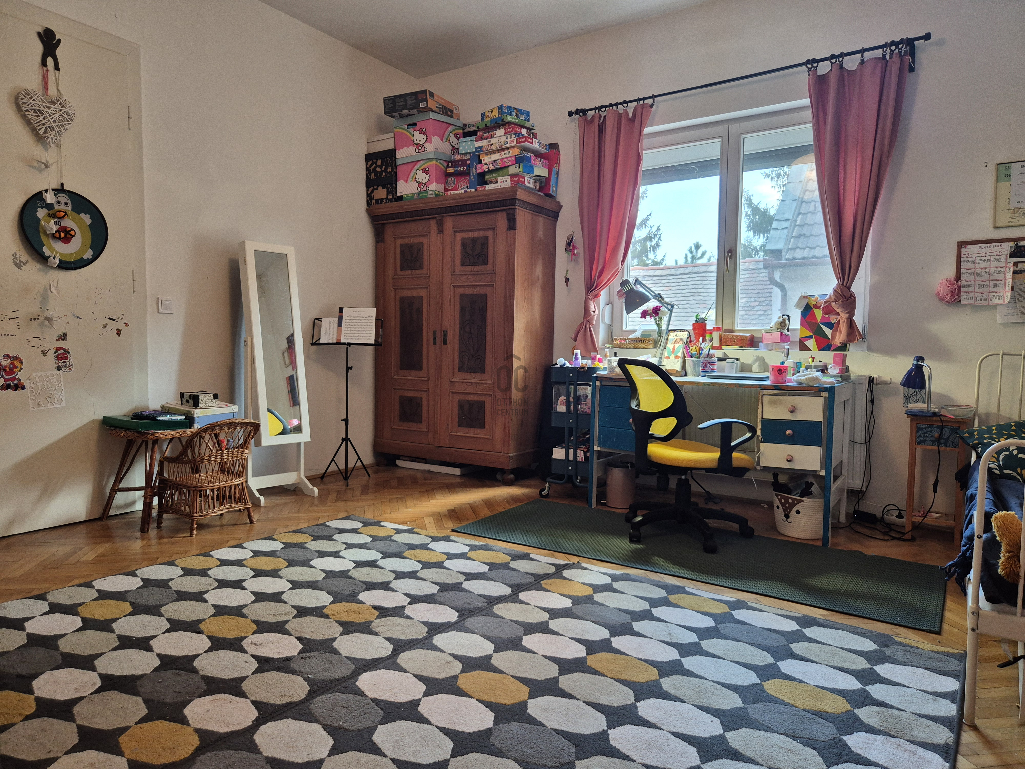 Gallery zoom image
