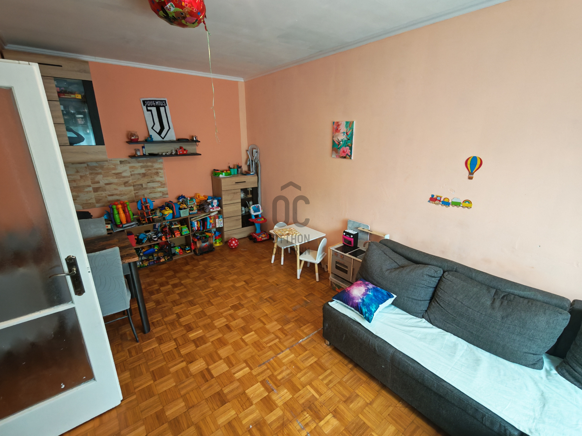 Gallery zoom image