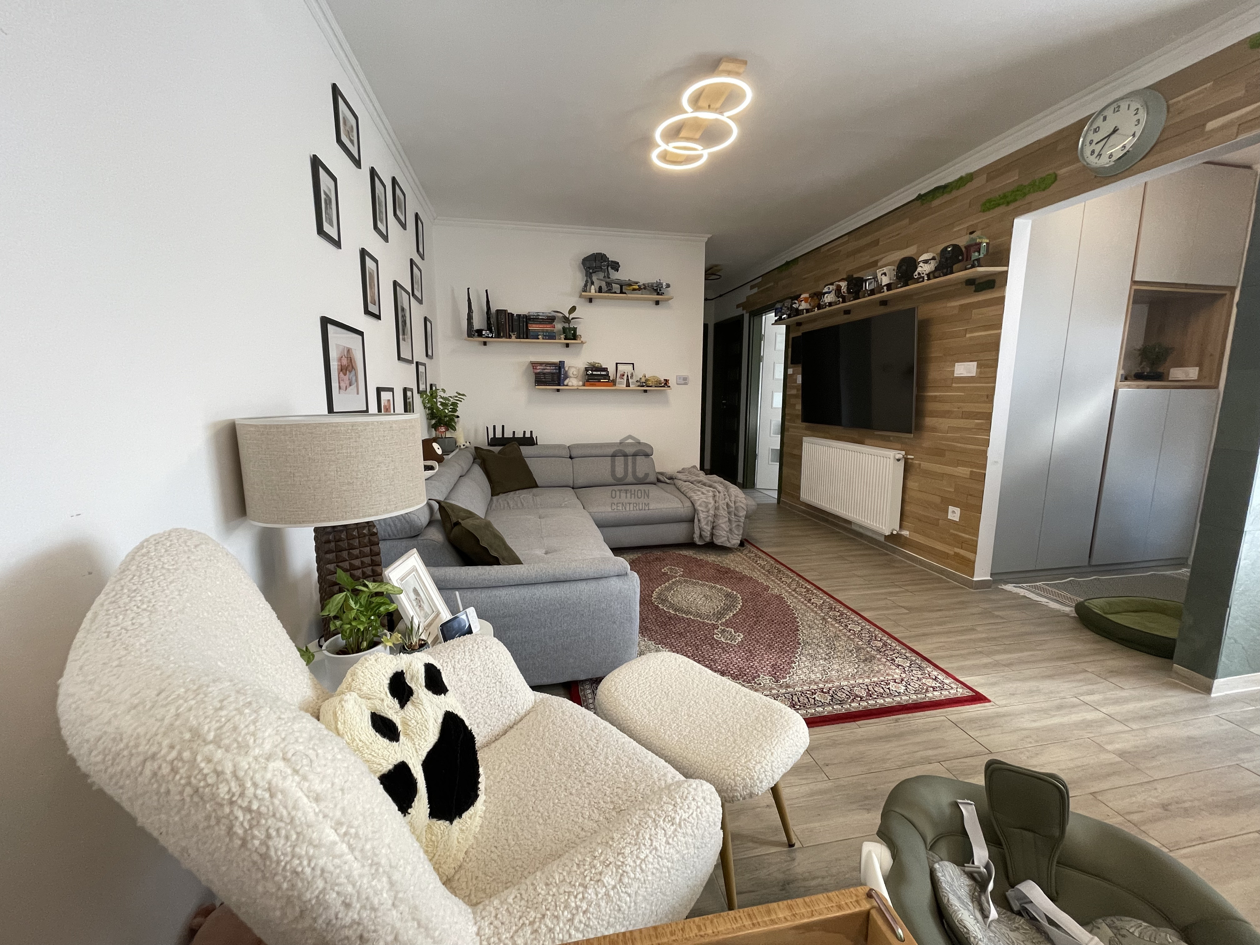 Gallery zoom image
