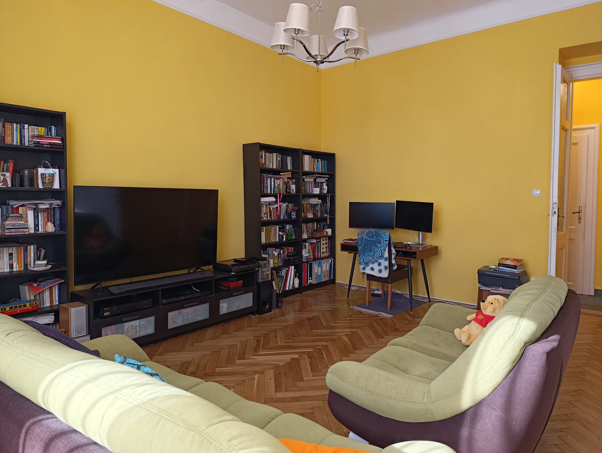 Gallery zoom image