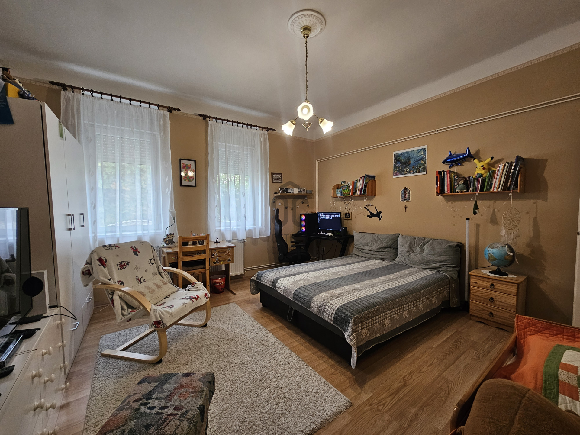 Gallery zoom image