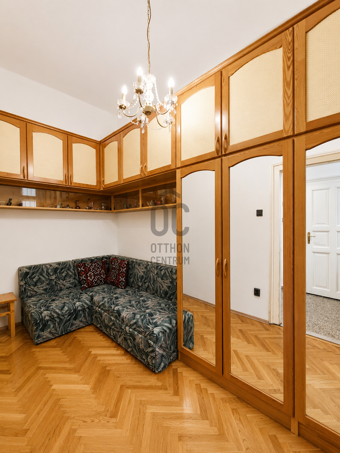 Gallery zoom image